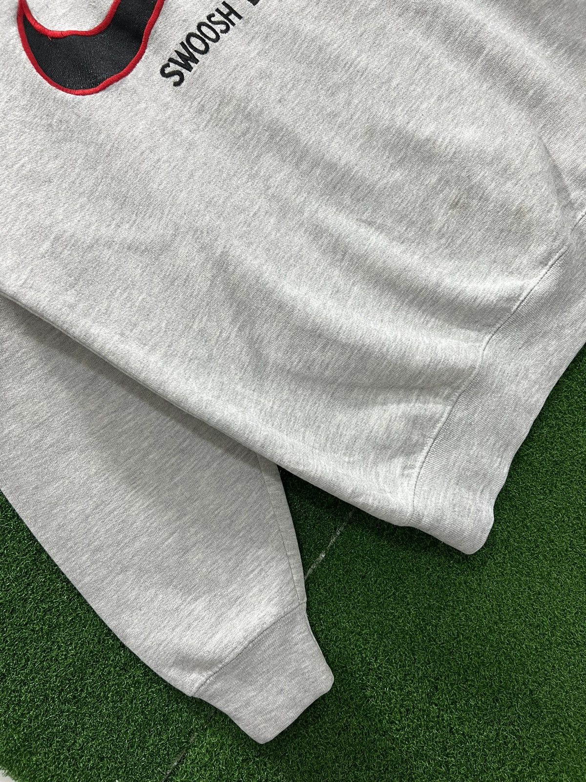 Japanese Brand × Nike × Vintage Vintage 90s Swoosh By Nike Big Logo Embroidered Size US M / EU 48-50 / 2 - 3 Thumbnail