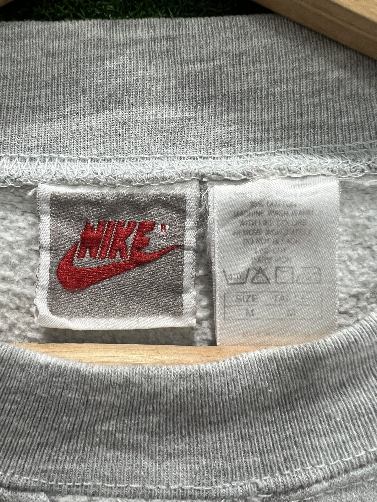 Japanese Brand × Nike × Vintage Vintage 90s Swoosh By Nike Big Logo Embroidered Size US M / EU 48-50 / 2 - 10 Thumbnail