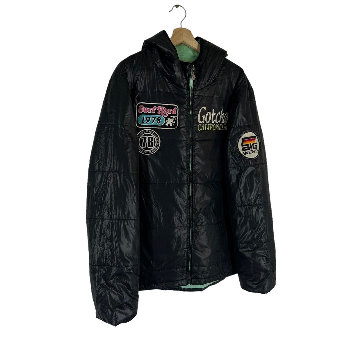 Japanese Brand VINTAGE GOTHCA PUFFER JACKET OVERPRINT PATCHES Size US XXL / EU 58 / 5 - 2 Thumbnail
