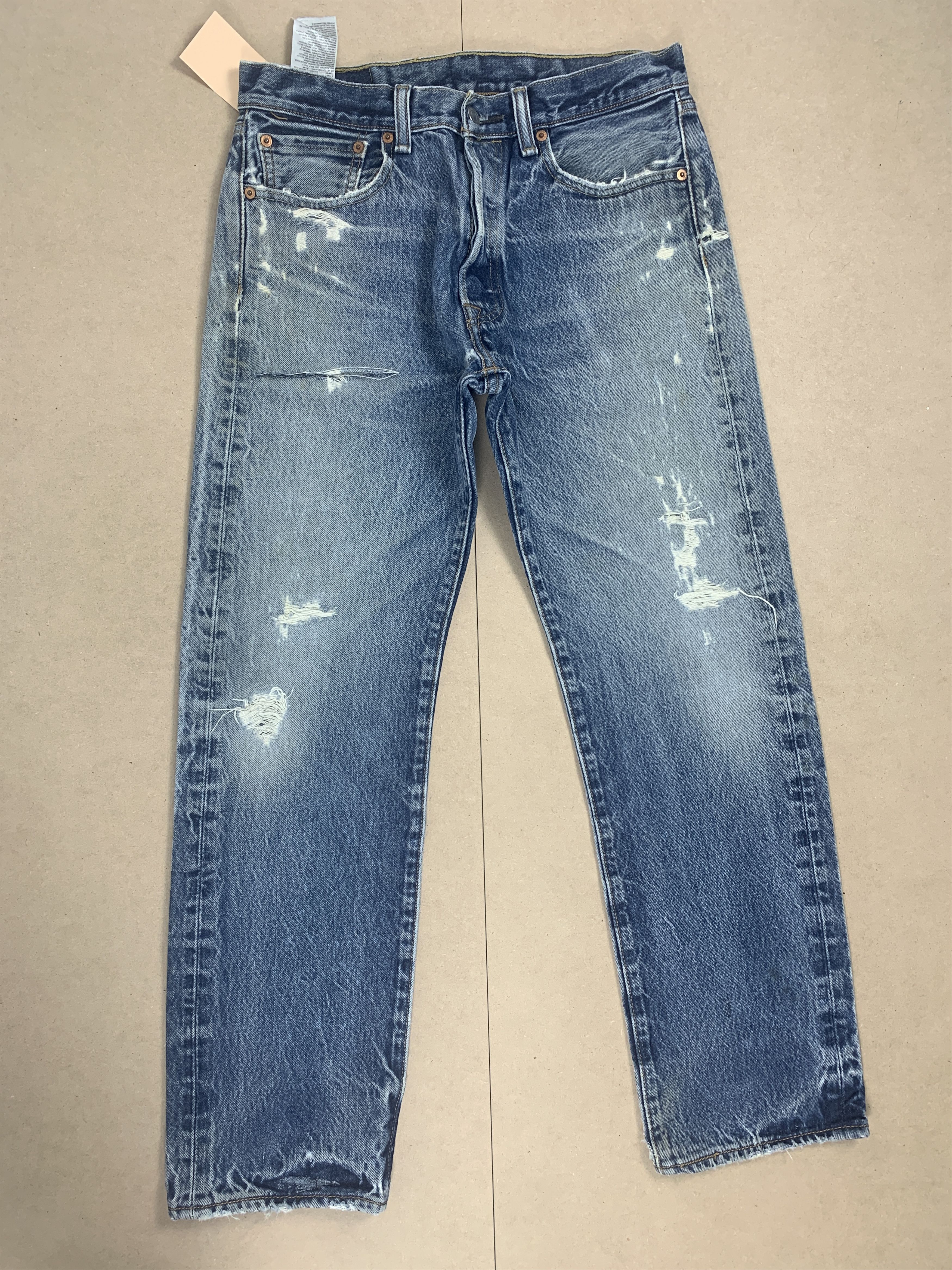 Levi's Vintage 90s LEVI'S 501 Distressed Faded Mid Wash Jeans P0339 Size US 31 - 1 Thumbnail