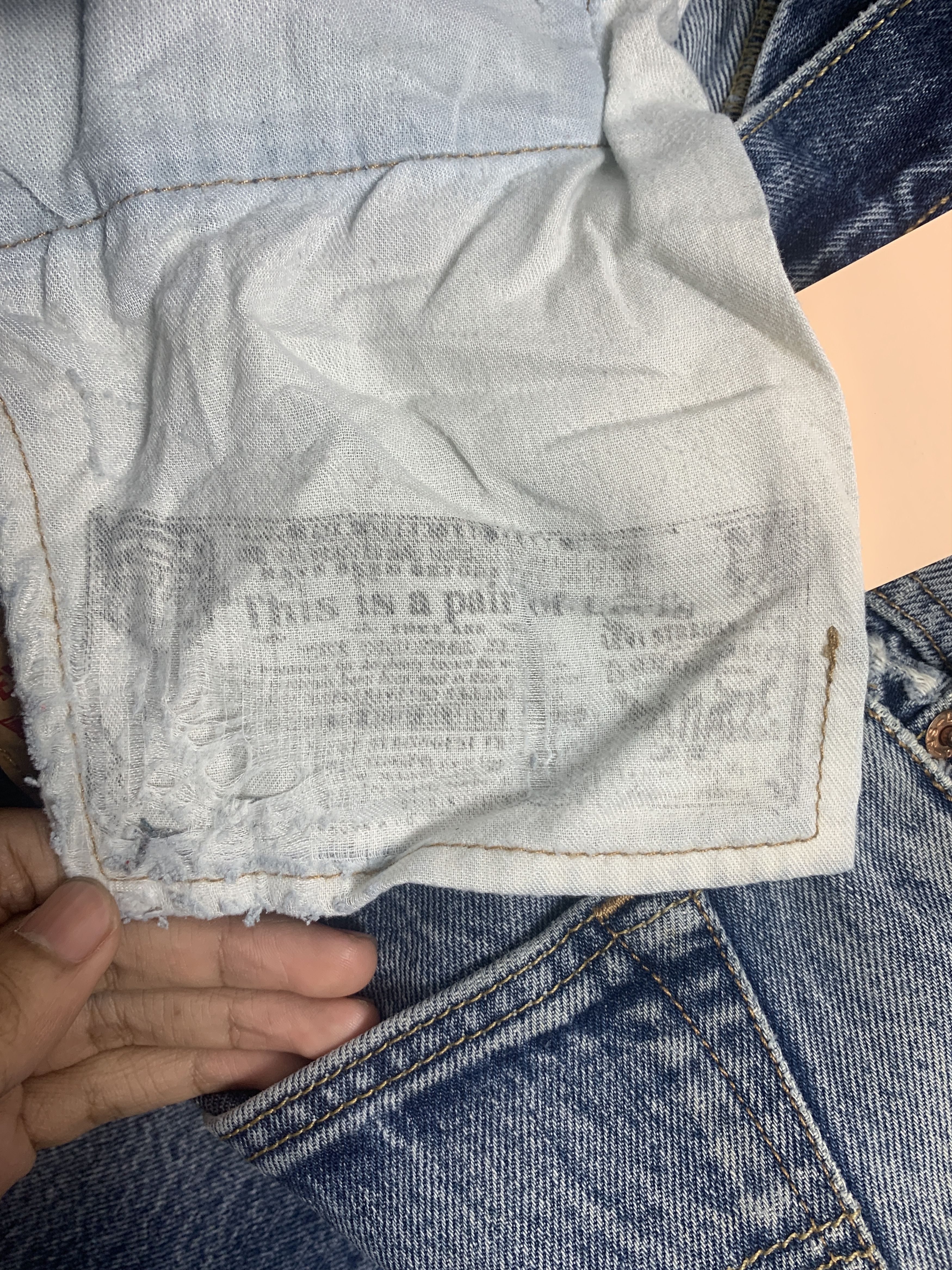 Levi's Vintage 90s LEVI'S 501 Distressed Faded Mid Wash Jeans P0339 Size US 31 - 13 Thumbnail