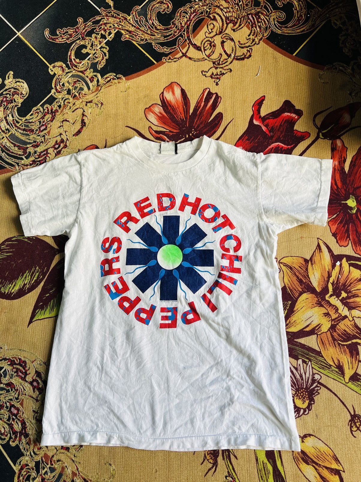 Image of Band Tees x Vintage Red Hot Chili Peppers Sperma Size S in White, Men's