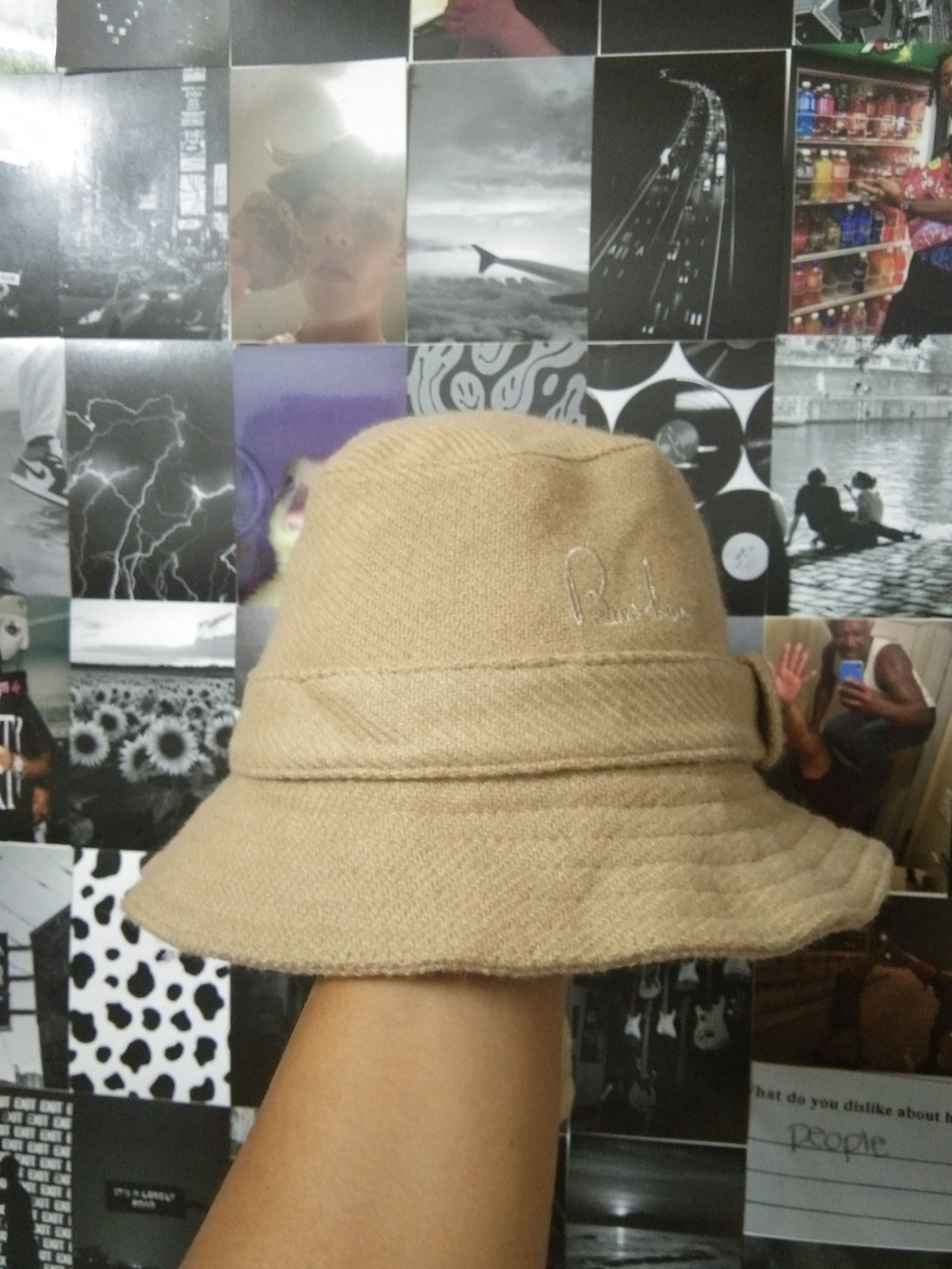 BURBERRY WOOL HAT