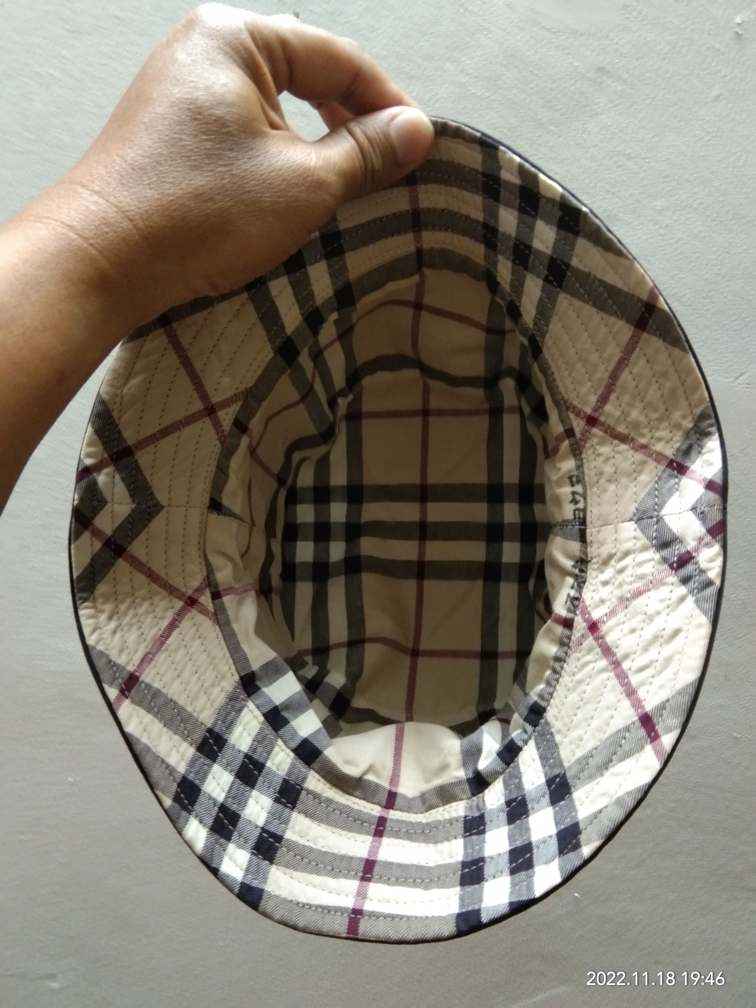 Burberry BURBERRY REVERSIBLE HAT Size ONE SIZE - 5 Thumbnail