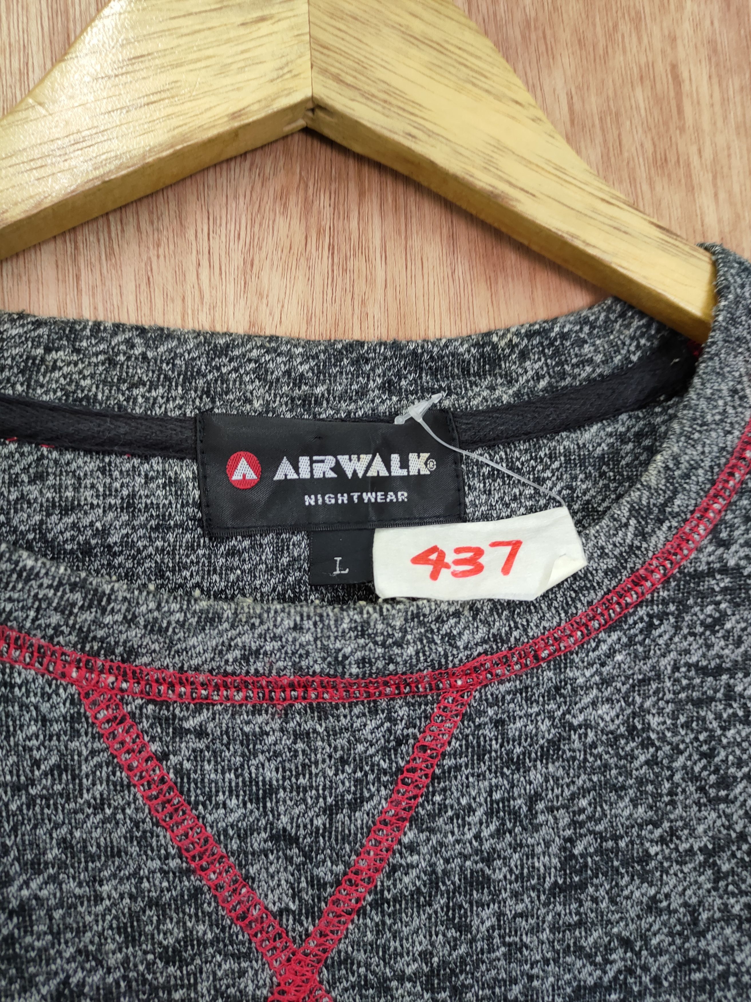 Vintage × Welcome Skateboards DL Airwalk vintage sweatshirt skaters #437 Size US L / EU 52-54 / 3 - 5 Thumbnail