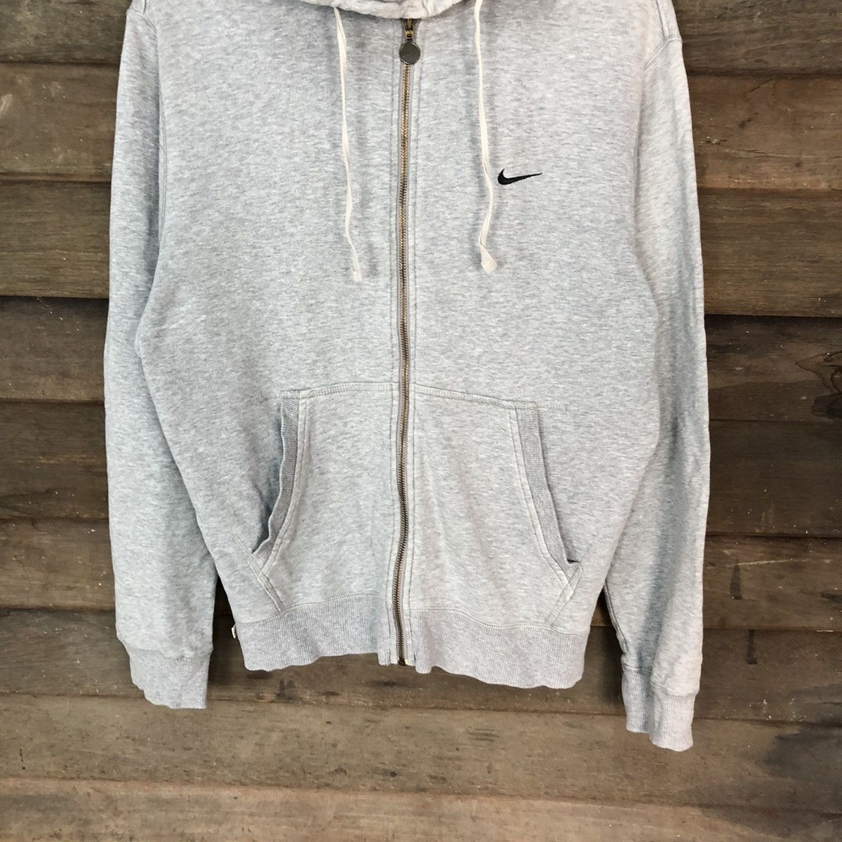 Nike Nike Grey tag sweater Hoodie #3191 Size US L / EU 52-54 / 3 - 3 Thumbnail