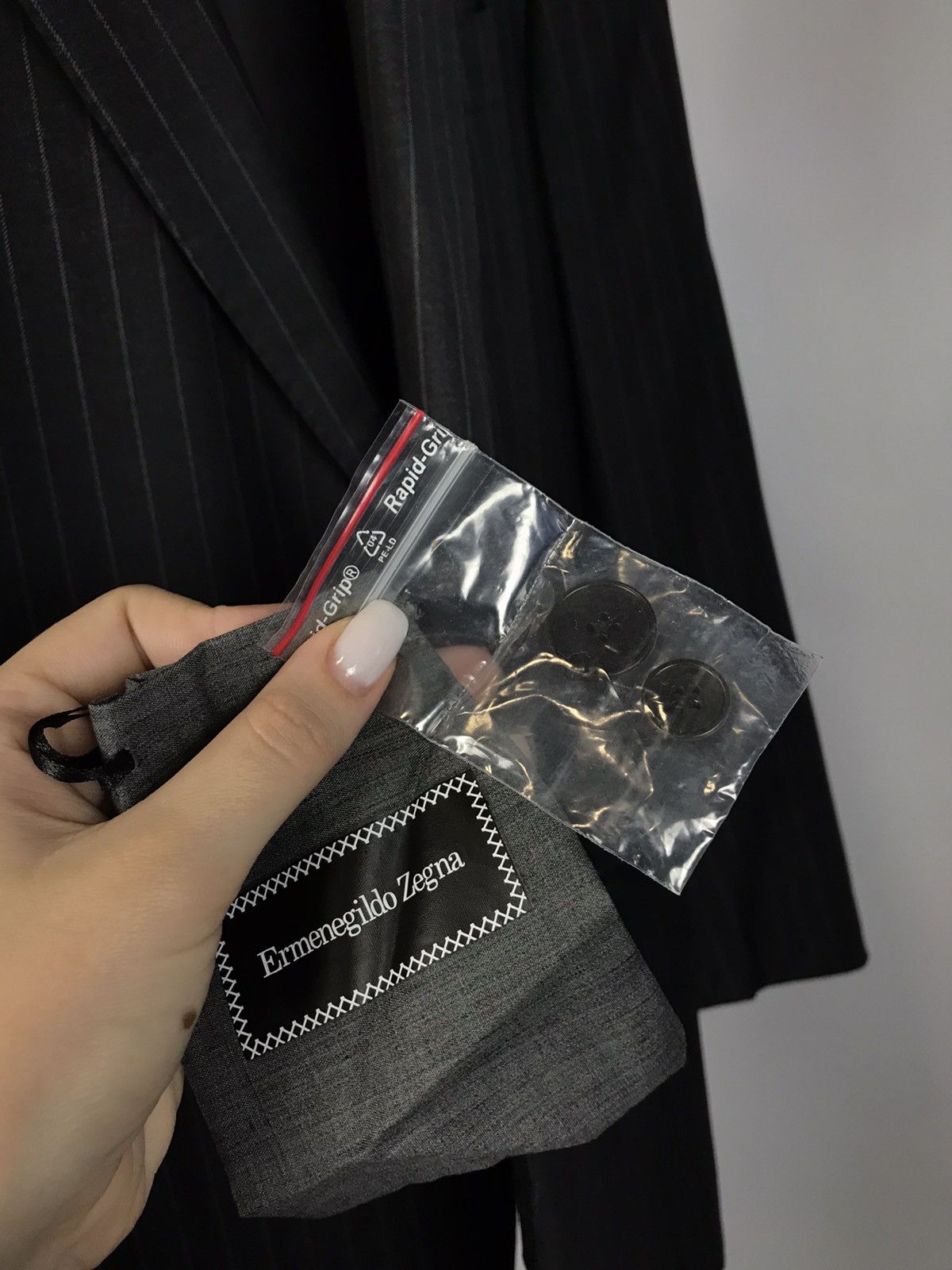 Ermenegildo Zegna Ermenegildo Zegna luxury designer costume Size 52R - 10 Thumbnail