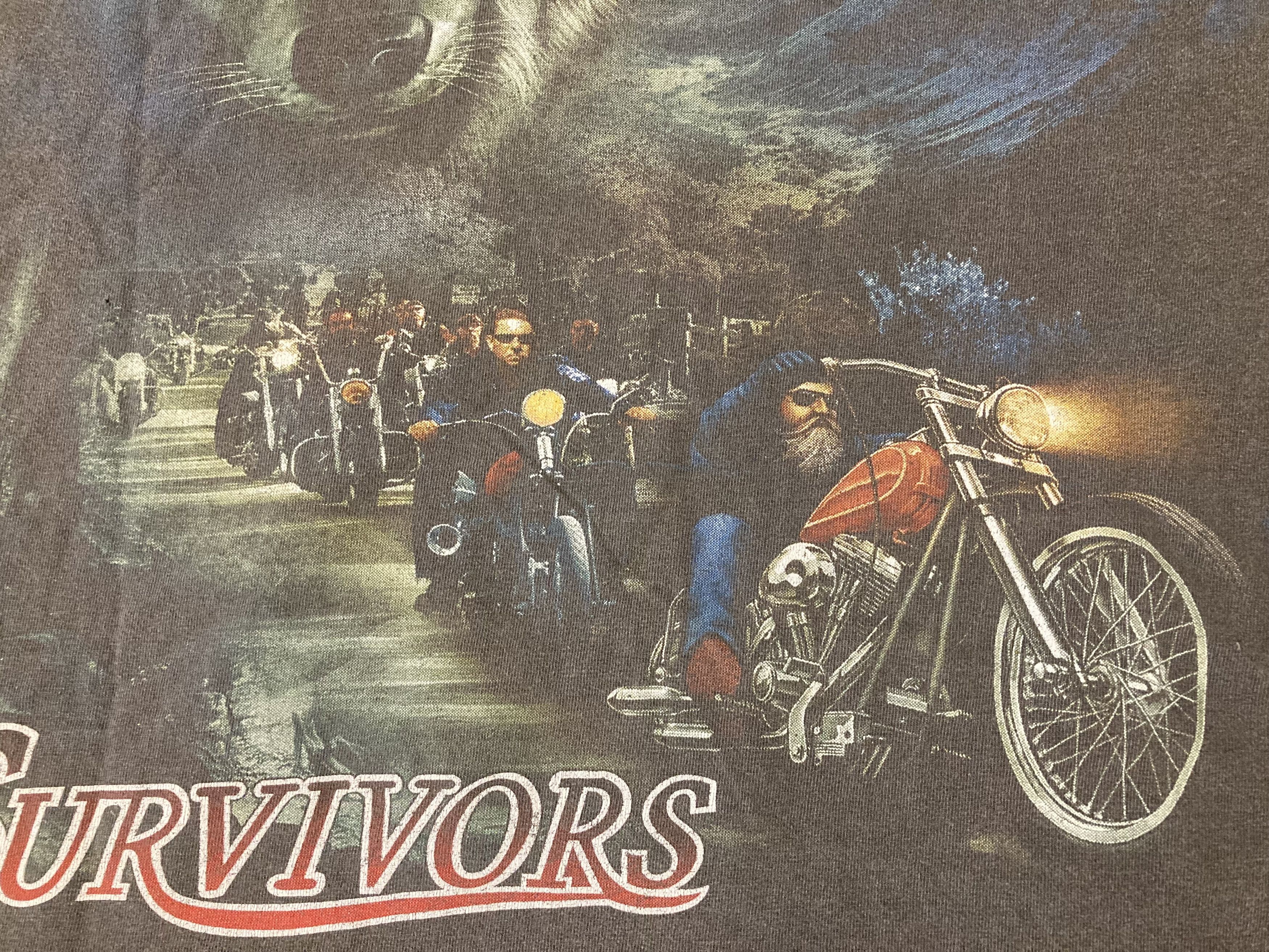 Vintage Vintage American Survivors wolf biker graphic tee Size US M / EU 48-50 / 2 - 6 Thumbnail