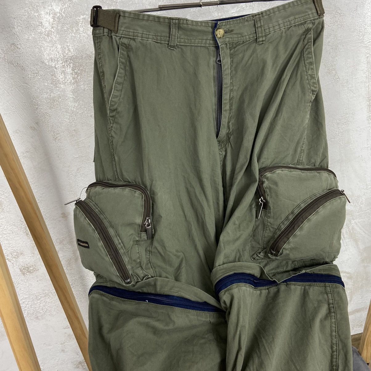 Columbia COLUMBIA MULTIPOCKET BONDAGE CARGO PANTS 1990s - № 3029 Size US 30 / EU 46 - 3 Thumbnail