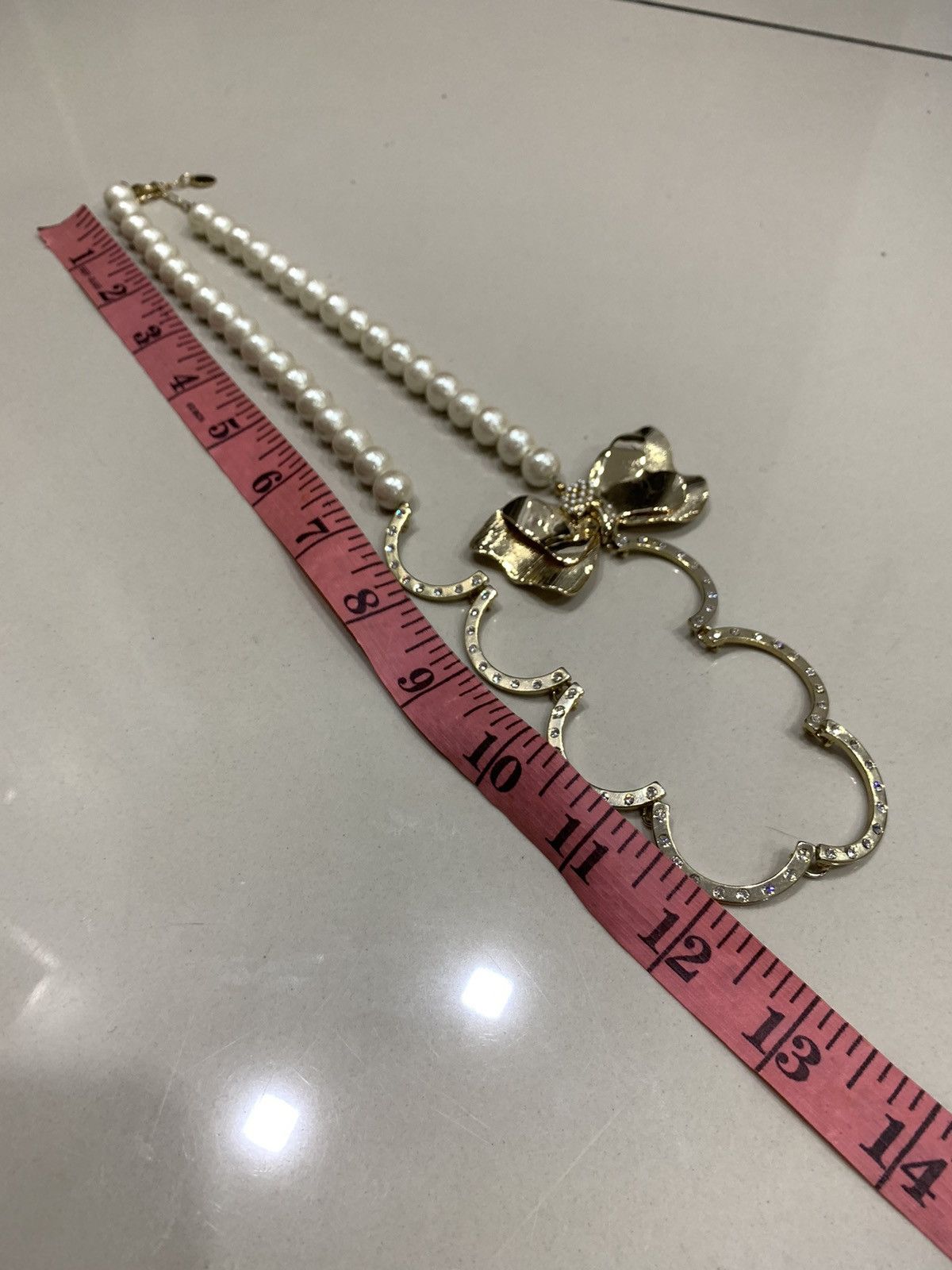 Issey Miyake × Tsumori Chisato TSUMORI CHISATO FAUX PEARL GOLD TONE NECKLACE Size ONE SIZE - 2 Thumbnail