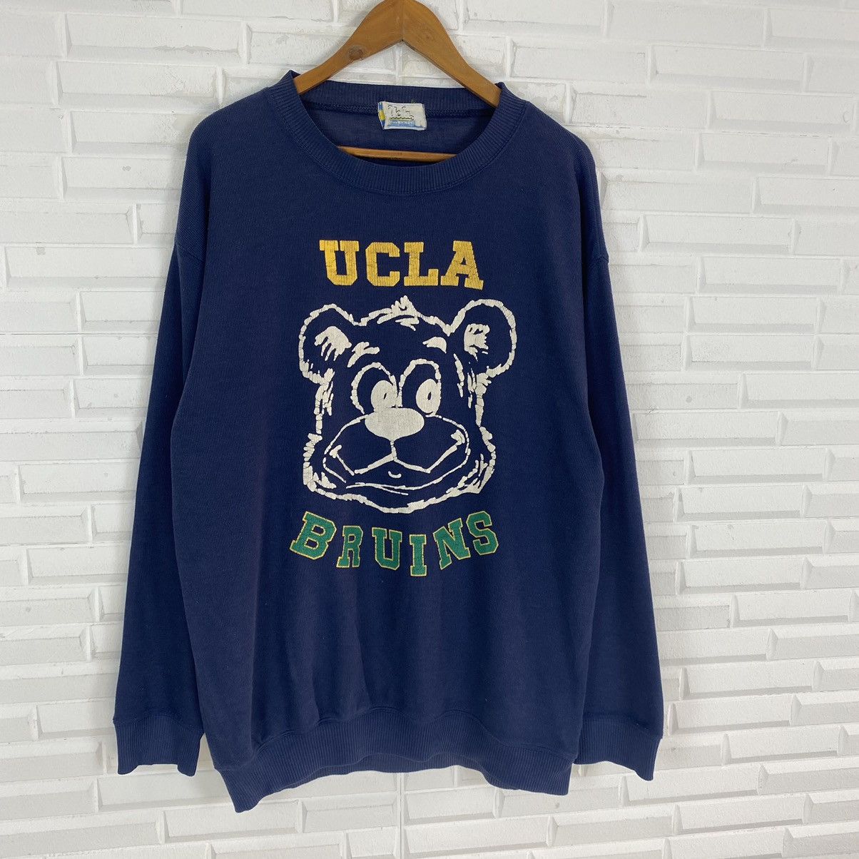 Vintage VINTAGE UCLA BRUINS SWEATSHIRT Size US L / EU 52-54 / 3 - 3 Thumbnail