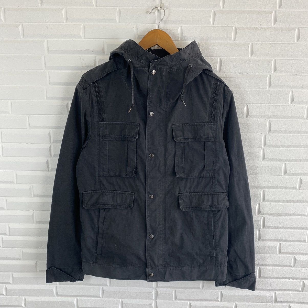 Neil Barrett NEIL BARRRETT MILITARY STYLE BLACK HOODIE JACKET Size US S / EU 44-46 / 1 - 1 Thumbnail