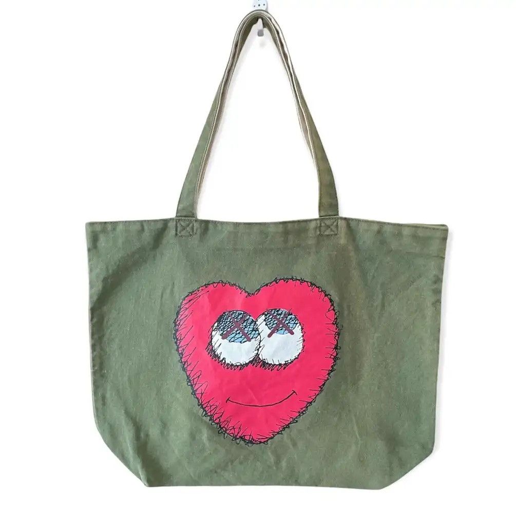 Kaws × Peanuts RARE🔥Kaws x Peanuts Uniqlo ™️ Logo Tote/Shoulder Bag Size ONE SIZE - 1 Thumbnail