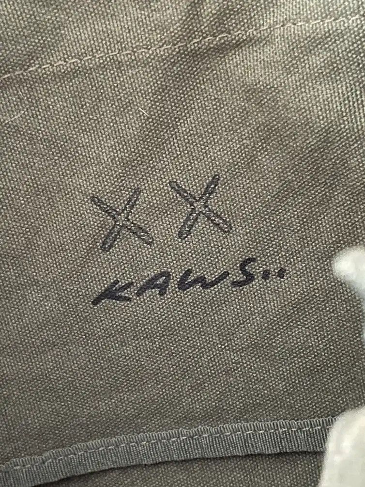 Kaws × Peanuts RARE🔥Kaws x Peanuts Uniqlo ™️ Logo Tote/Shoulder Bag Size ONE SIZE - 5 Thumbnail