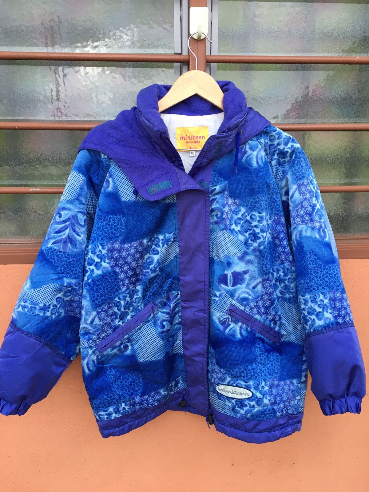 VINTAGE MINITEEN PUFFER WINTER JACKET size m