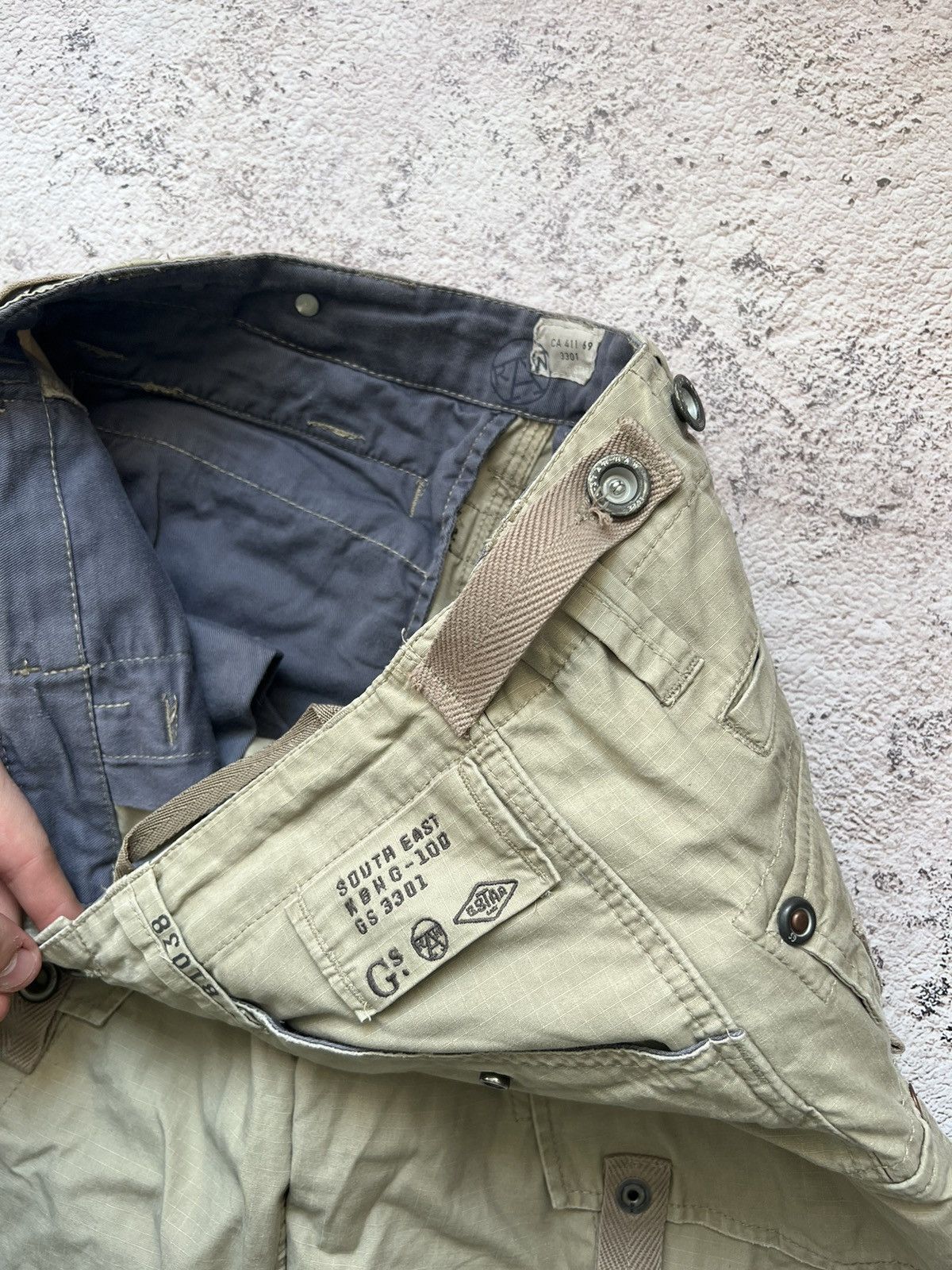 G-Star × Japanese Brand × Vintage Y2K Vintage G-Star Raw Multi Pocket Cargo Pants Size US 32 / EU 48 - 13 Thumbnail