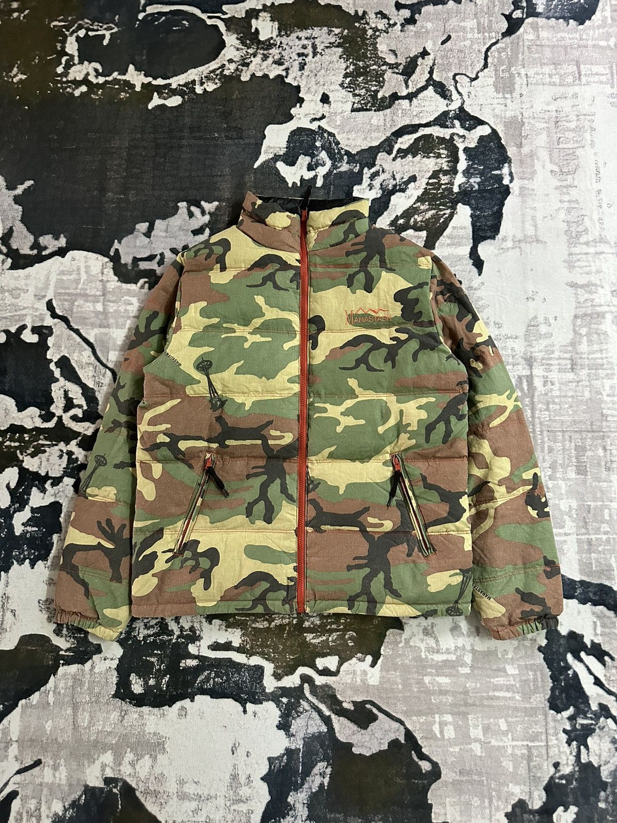 Manastash 00s Manastash Reverse able Pertex Microlight down jacket Size US M / EU 48-50 / 2 - 1 Thumbnail