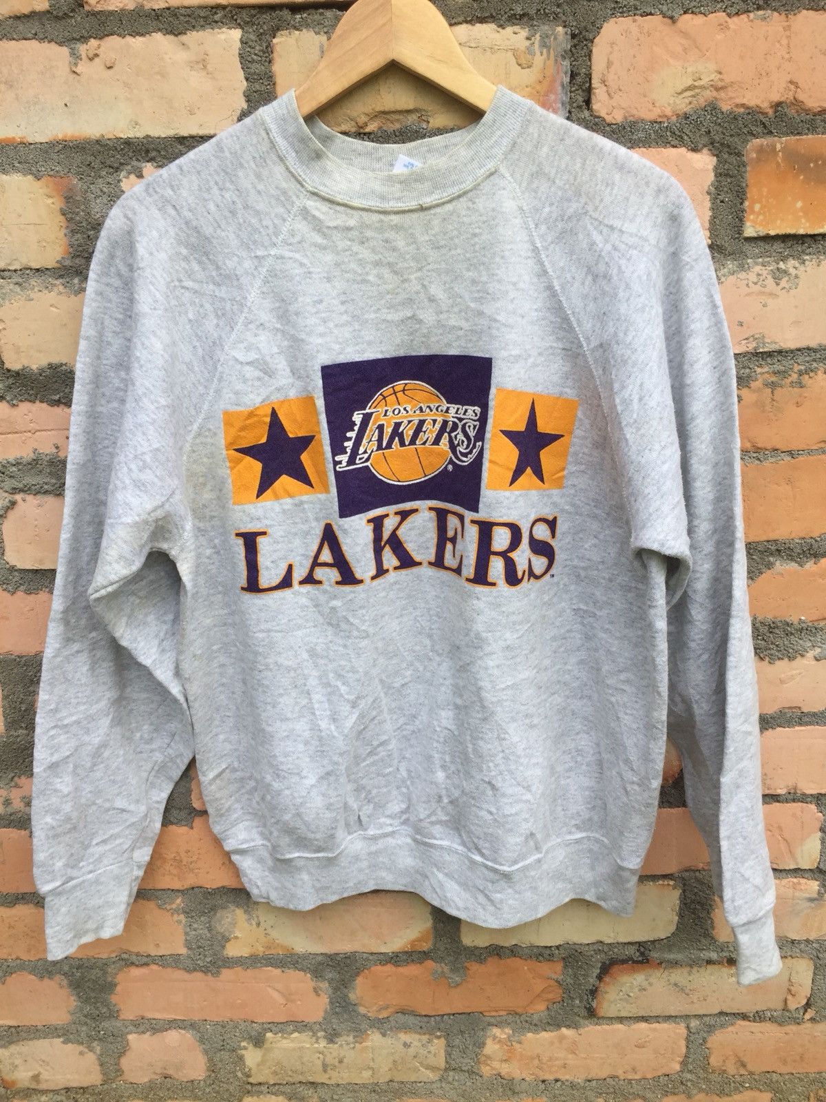 NBA X'mas Hot Sale Vintage Lakers Sweatshirt Made In usa Size US L / EU 52-54 / 3 - 1 Thumbnail