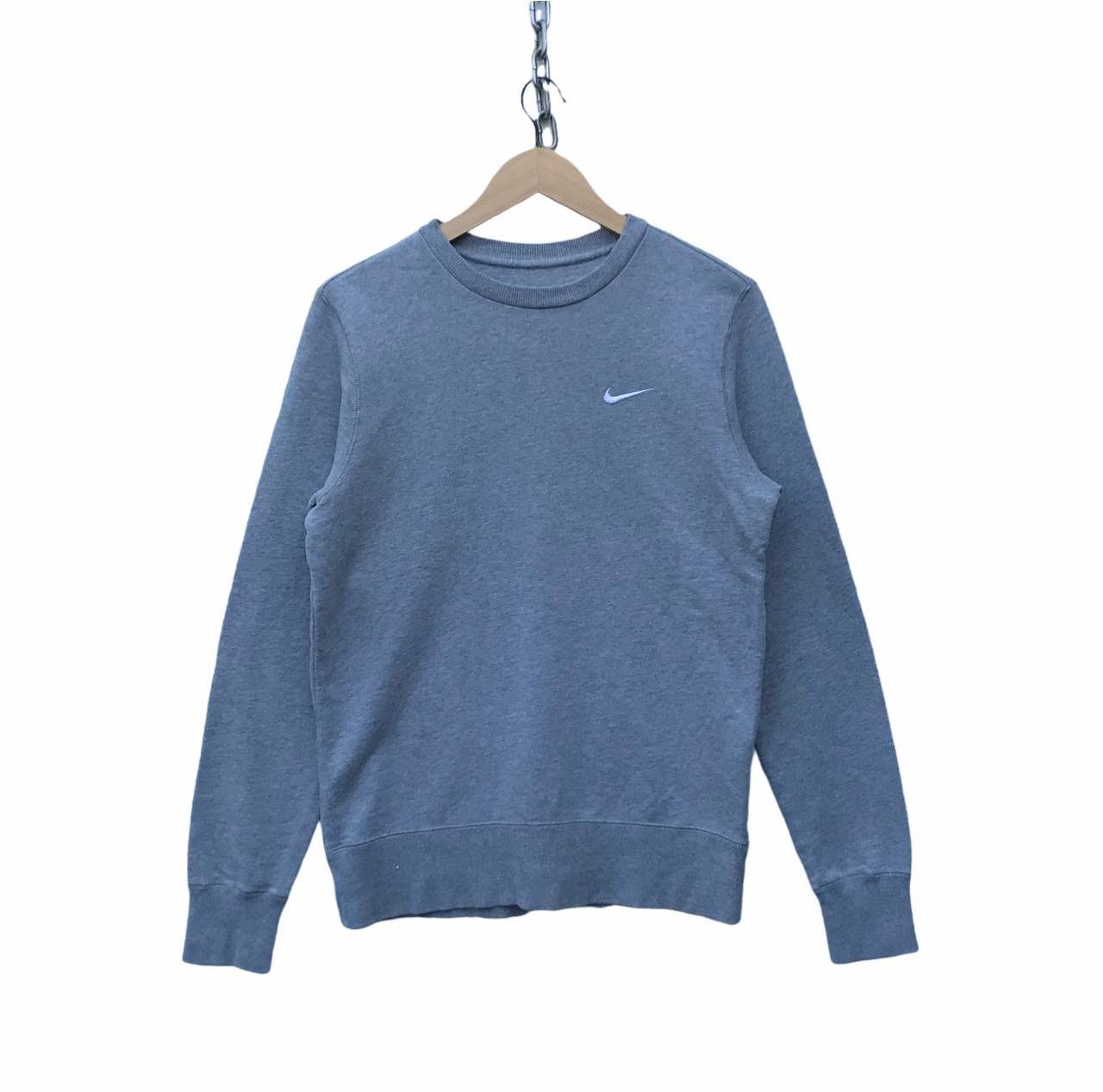 image of Nike Swoosh Logo Sweatshirt Streetwear Fashion Sweater in Grey, Men's (Size Small)