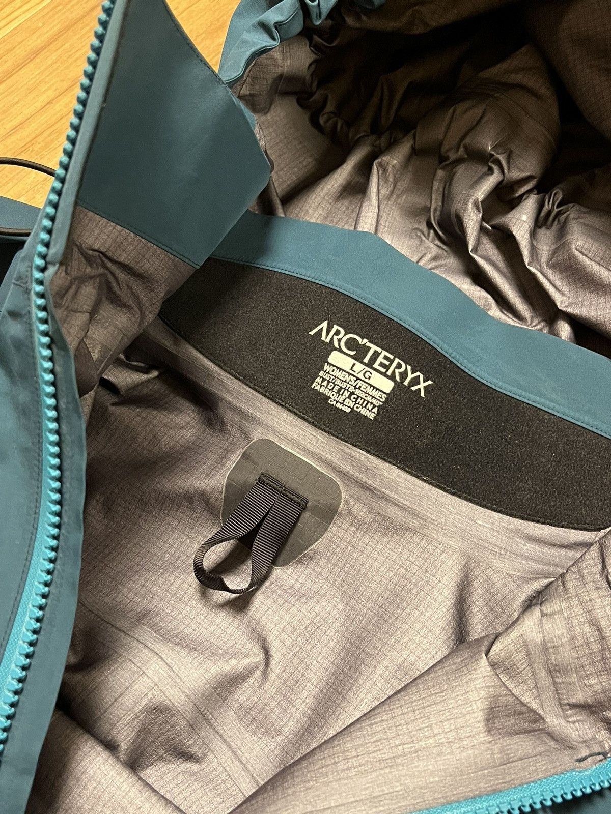 Arc'teryx RARE Arc’teryx Beta AR Gore Tex Jacket Gorpcore y2k Size L / US 10 / IT 46 - 8 Thumbnail