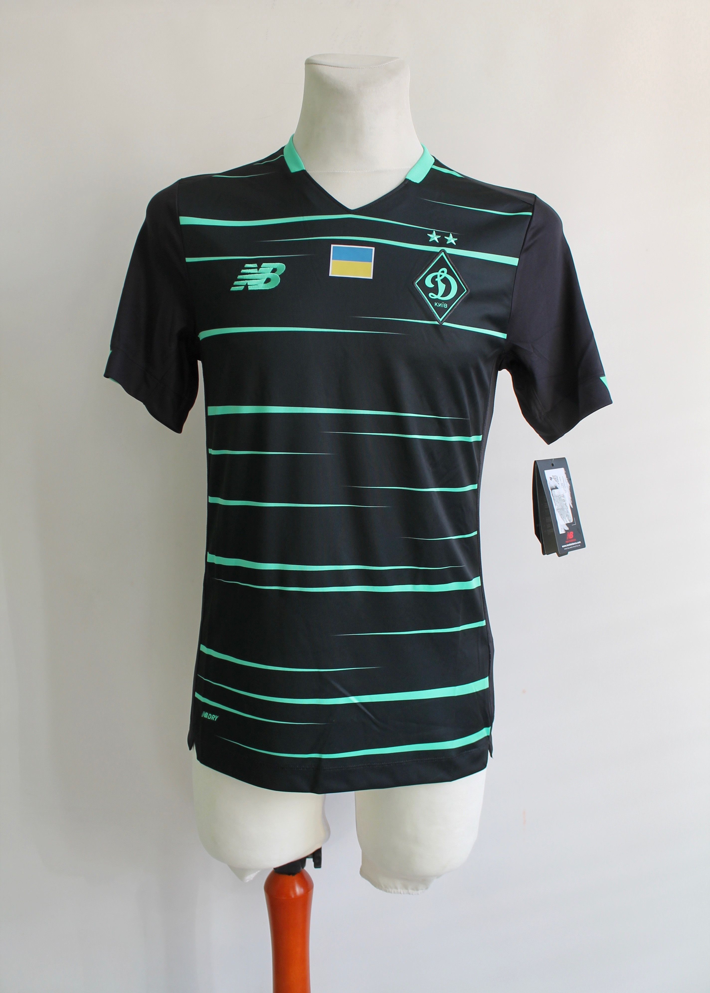 New Balance 2020 21 Dynamo Kyiv New Balance Third Kit Jersey Shirt Size US M / EU 48-50 / 2 - 6 Thumbnail