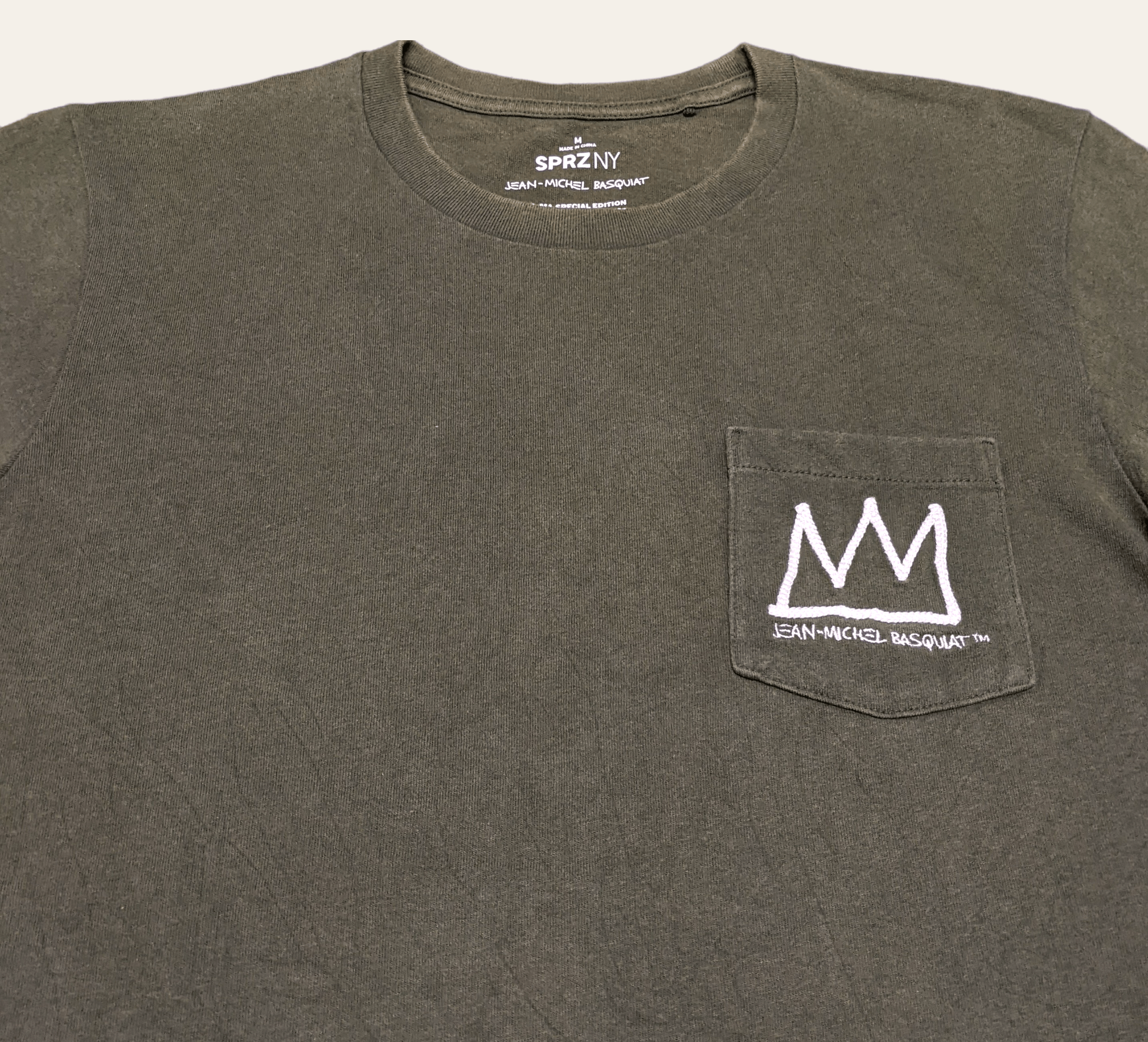 Jean-Michel Basquiat × Vintage Jean Michel Basquiat MOMA Limited Edition Crown T shirt Size US M / EU 48-50 / 2 - 3 Thumbnail