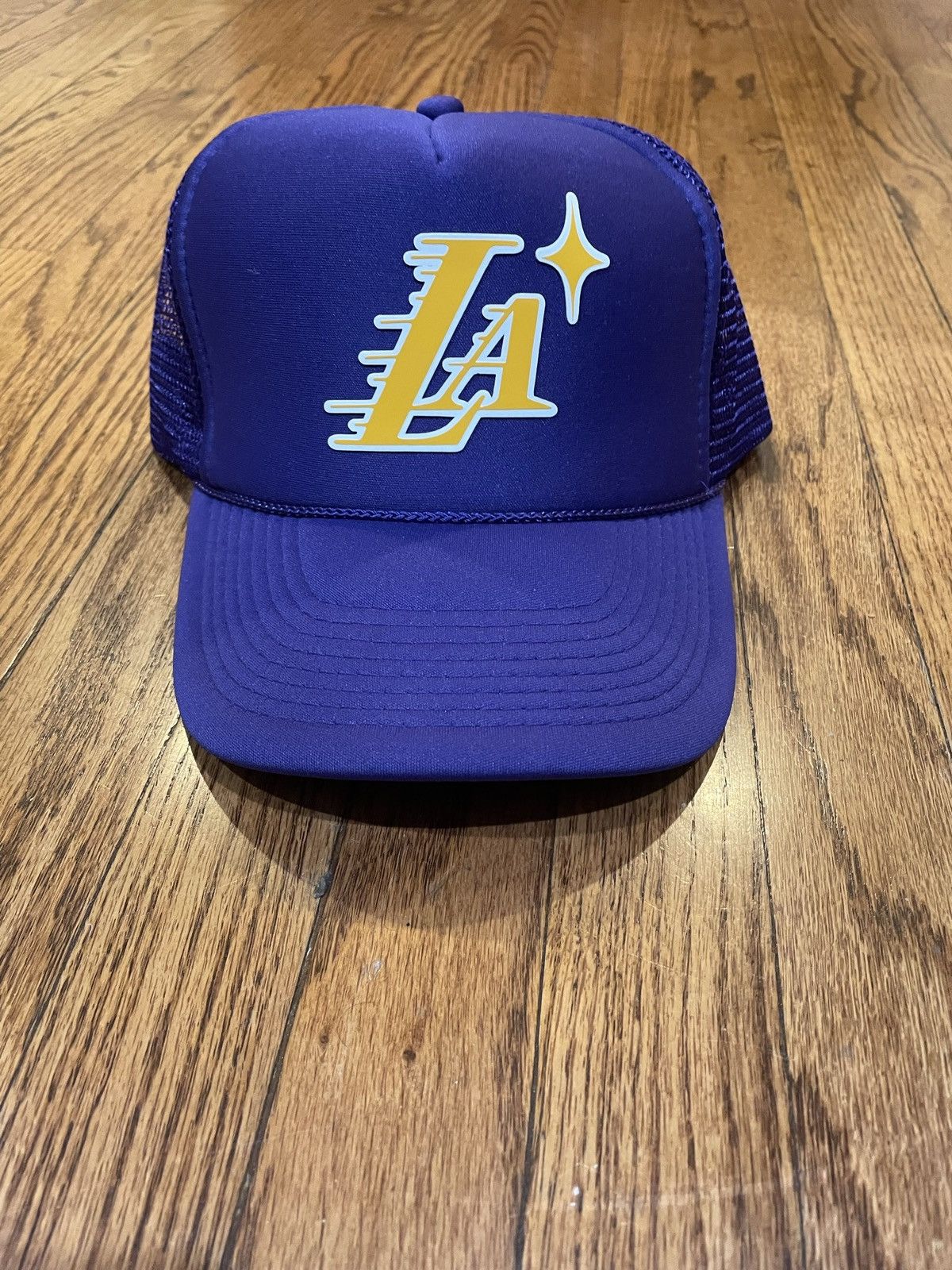 LA DOLCE VITA TRUCKER HAT