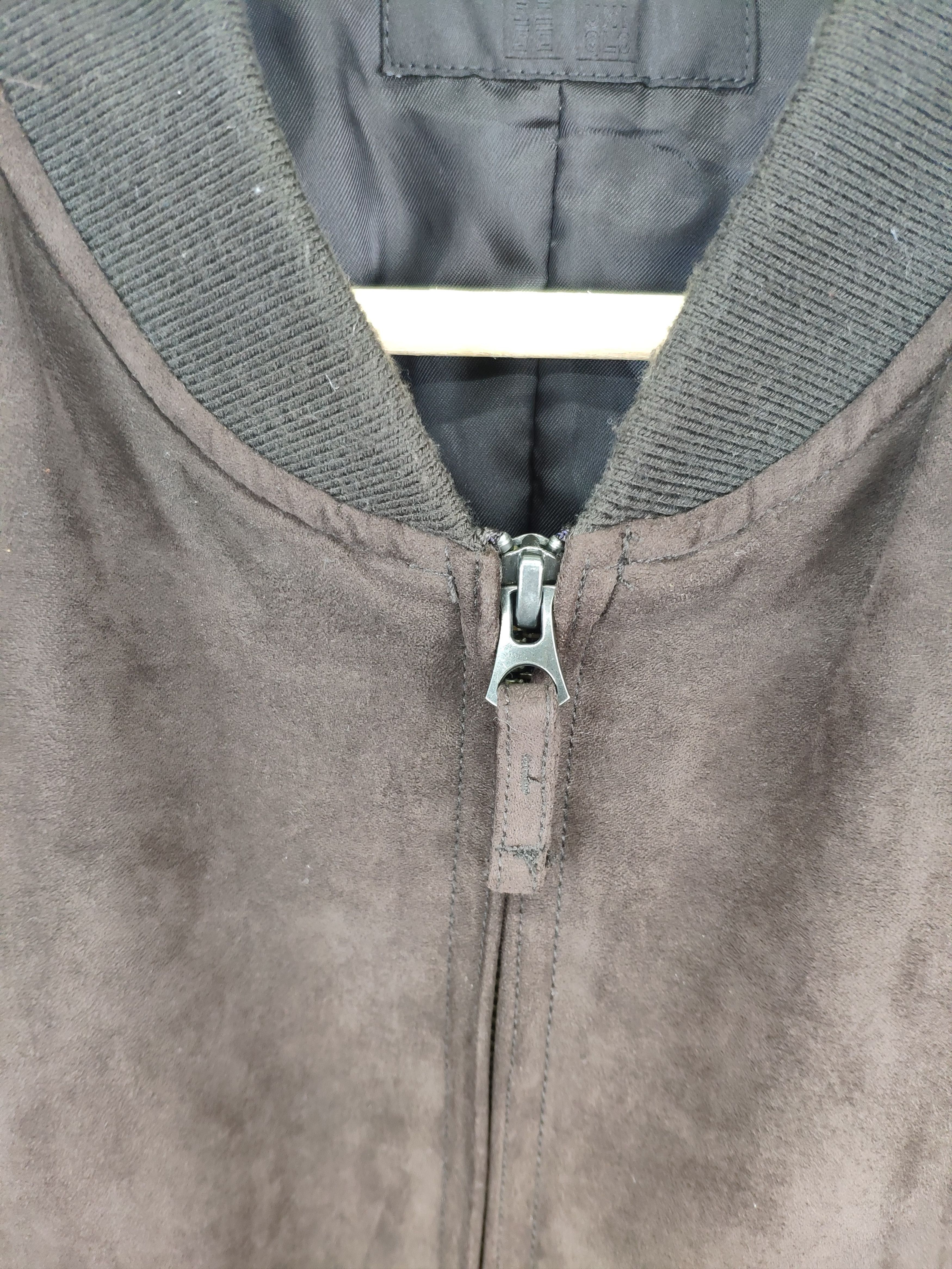 Japanese Brand × Uniqlo Uniqlo Bomber Jacket Velvet Travis Scott Style Faded Size US M / EU 48-50 / 2 - 12 Thumbnail