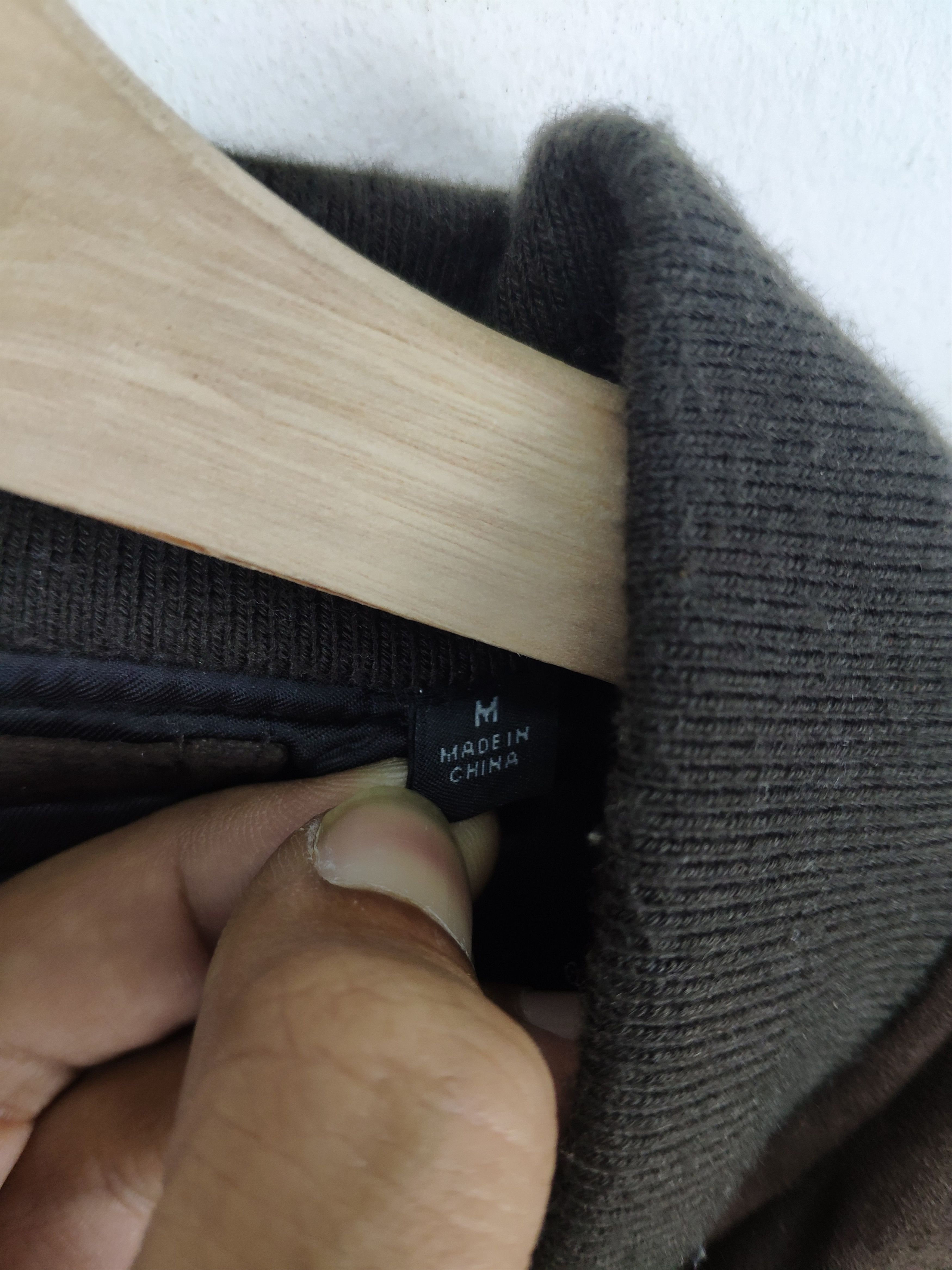 Japanese Brand × Uniqlo Uniqlo Bomber Jacket Velvet Travis Scott Style Faded Size US M / EU 48-50 / 2 - 4 Thumbnail
