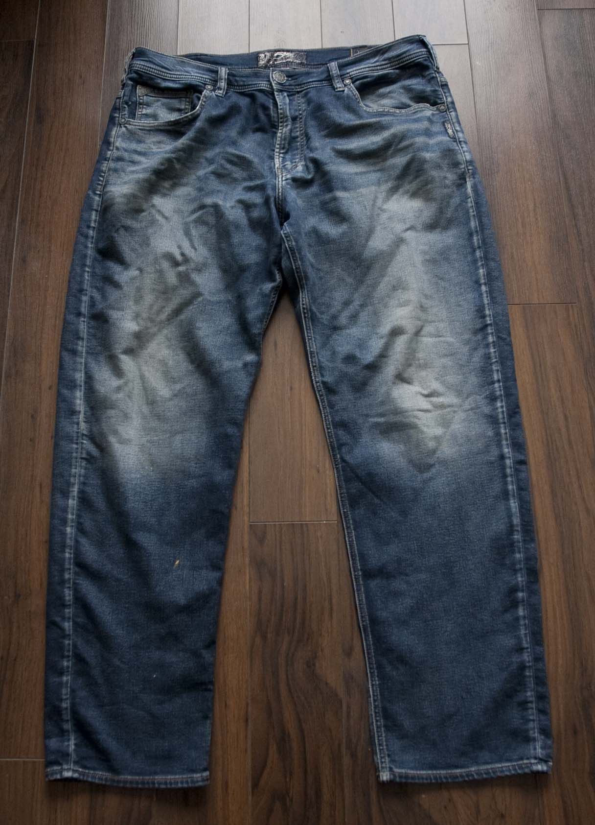 Other Silver Jeans Hunter Distressed Size 36x31 Size US 36 / EU 52 - 1 Thumbnail