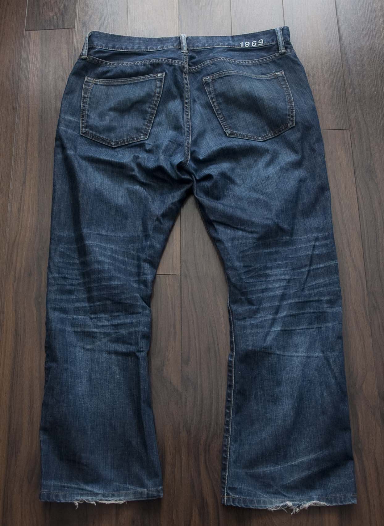 Gap Gap Jeans Boot Distressed Size 34x26.5 Size US 34 / EU 50 - 2 Thumbnail