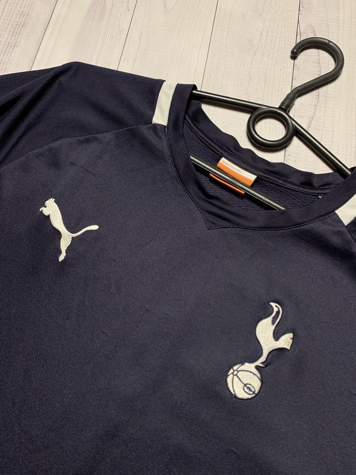 Puma Vintage puma Tottenham spurs soccer jersey size L Size US L / EU 52-54 / 3 - 3 Thumbnail