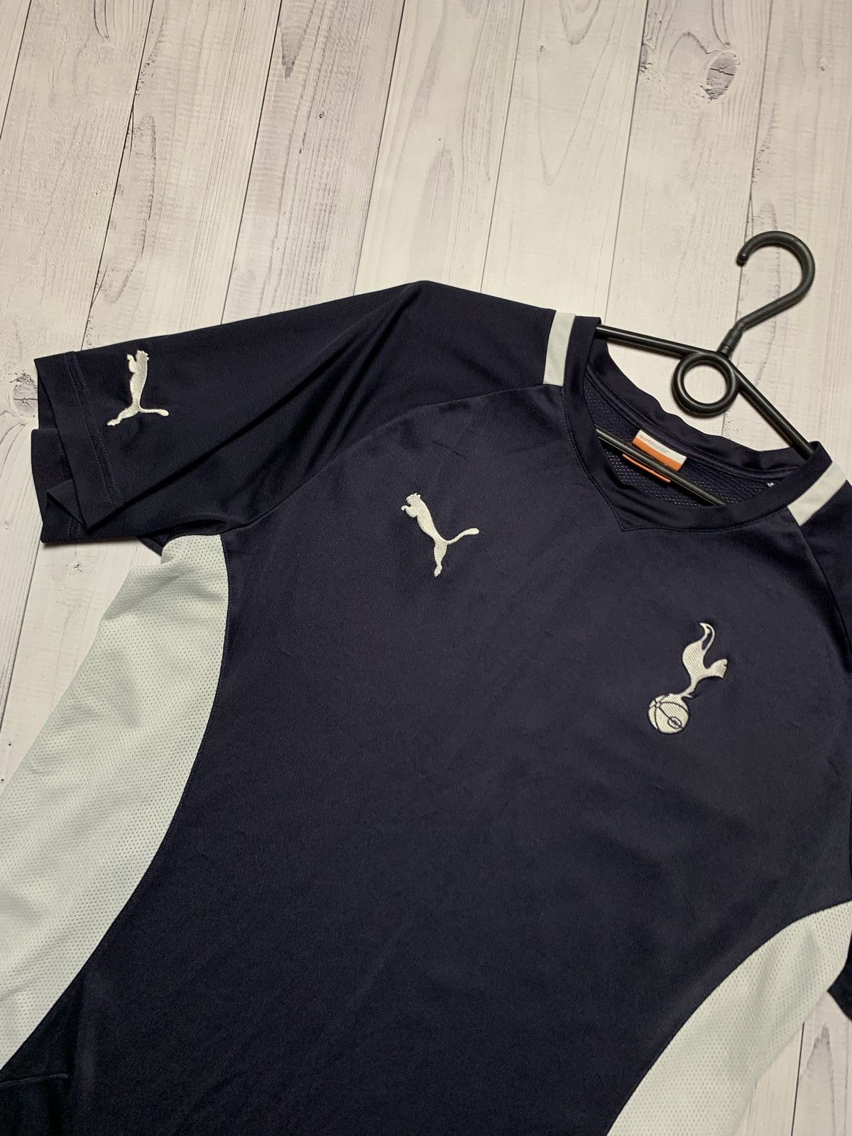 Puma Vintage puma Tottenham spurs soccer jersey size L Size US L / EU 52-54 / 3 - 2 Thumbnail