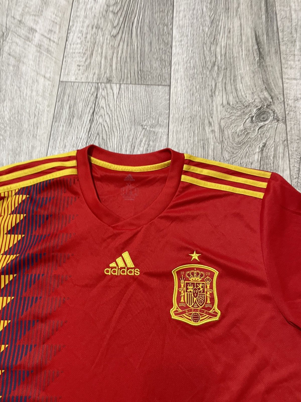 Adidas × Pro Player Adidas SPAIN 🇪🇸 jersey y2k sportswear football tee drill Size US XL / EU 56 / 4 - 3 Thumbnail