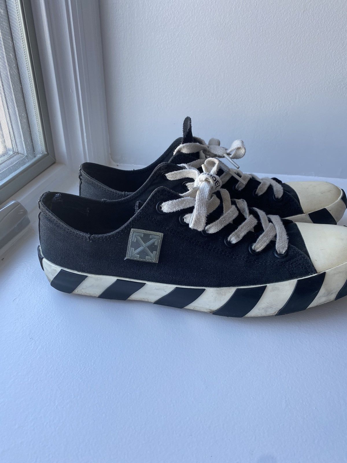 Off-White Off white converse vintage “Temperature” Size US 11.5 / EU 44-45 - 2 Thumbnail
