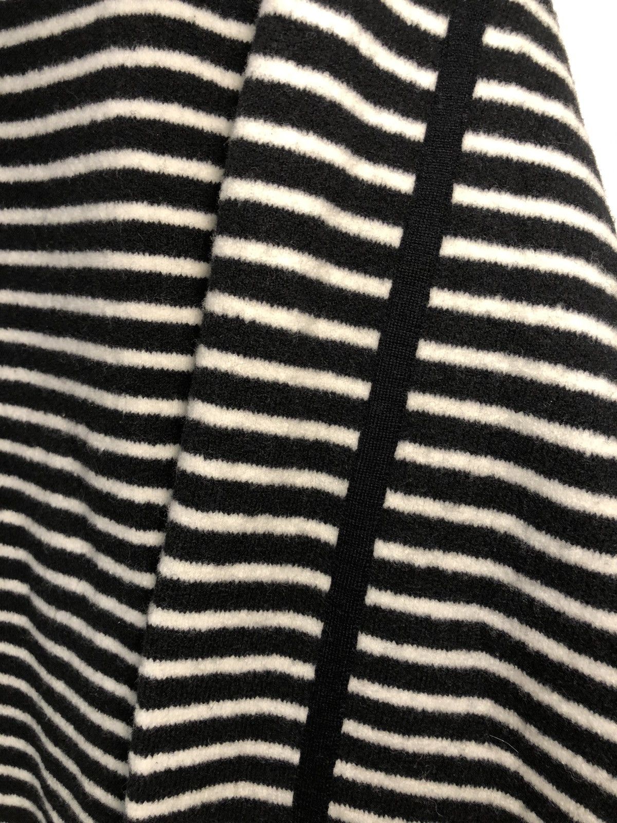 Juun.J Black and White Striped Oversized Sweater Size US S / EU 44-46 / 1 - 5 Thumbnail