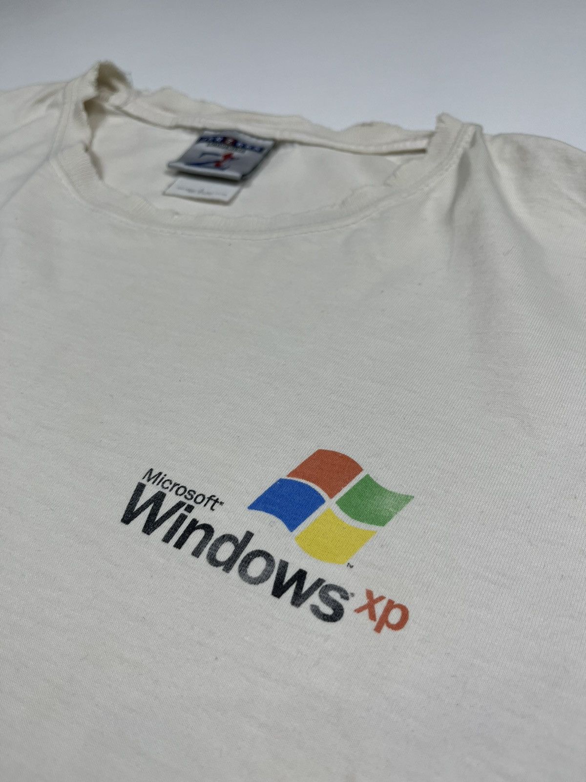 Jerzees Vintage Windows XP Promo T-shirt Microsoft y2k Size US L / EU 52-54 / 3 - 4 Thumbnail