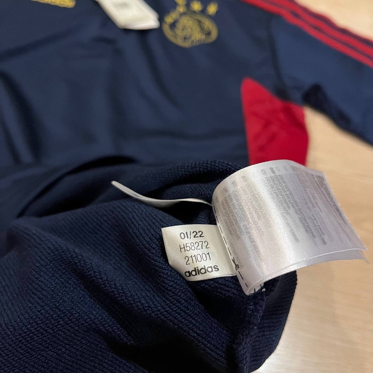 Adidas AJAX AMSTERDAM ADIDAS 2022/2023 FOOTBALL TRAINING TRACK TOP Size US S / EU 44-46 / 1 - 11 Thumbnail