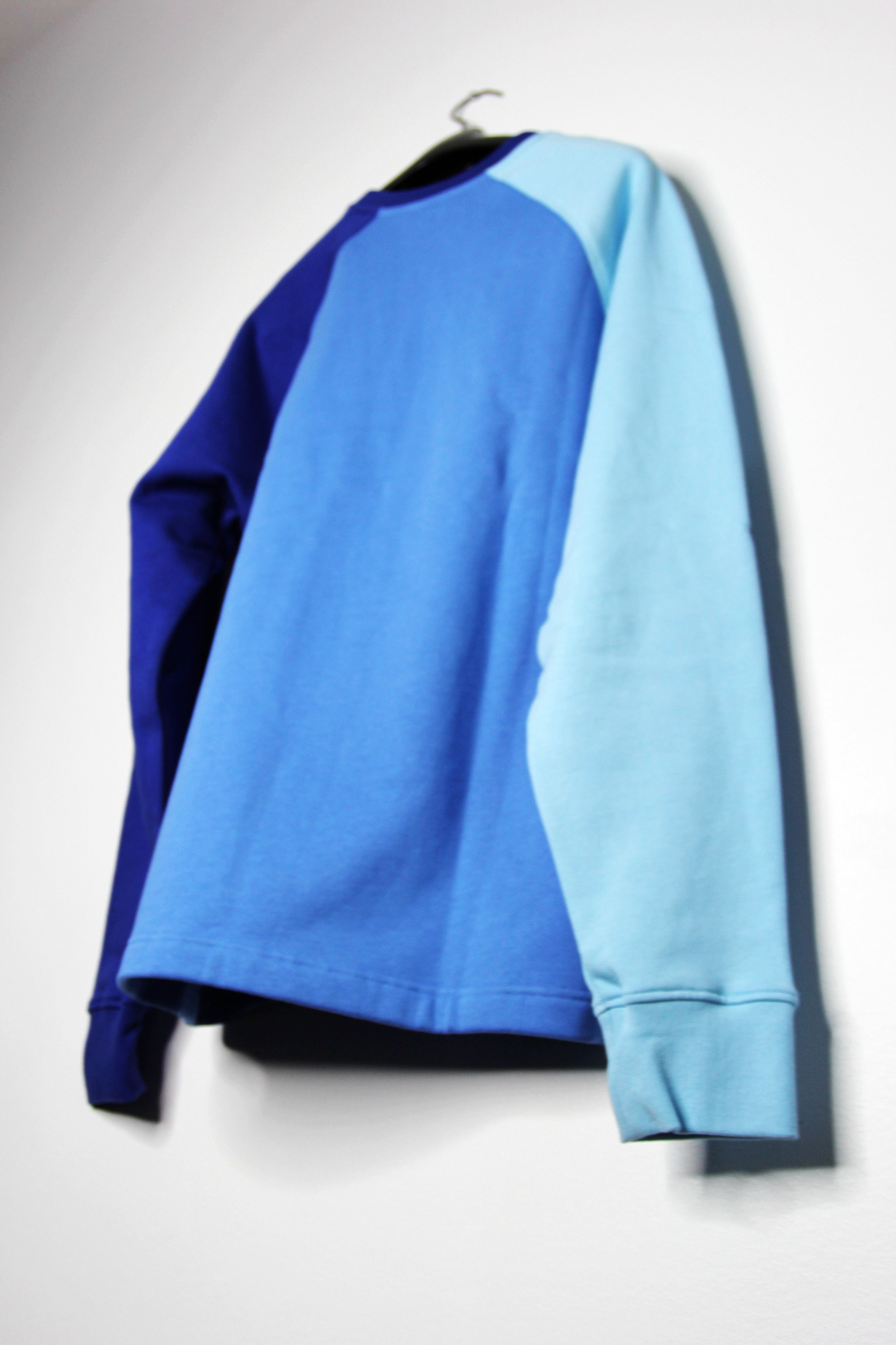 JW Anderson BNWT AW22 J.W.ANDERSON RAGLAN COLOUR BLOCK SWEATSHIRT L Size US L / EU 52-54 / 3 - 7 Thumbnail