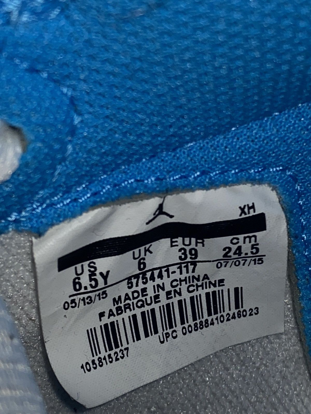 Jordan Brand × Nike Air Jordan 1 Retro High UNC Size US 6.5 / EU 39-40 - 4 Thumbnail