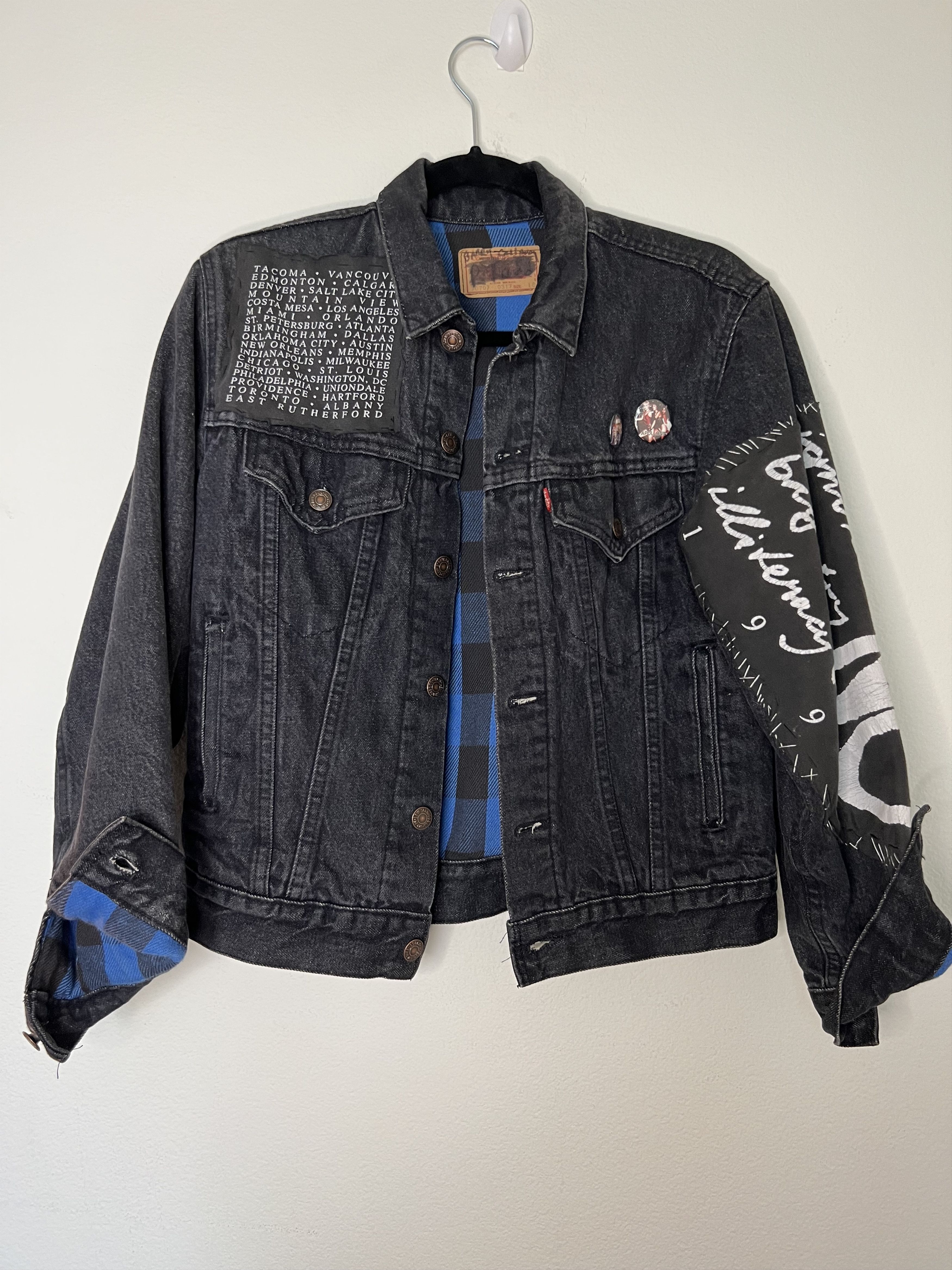 Vintage Levi's Denim w. RARE Janet Jackson '90 Tour Tee