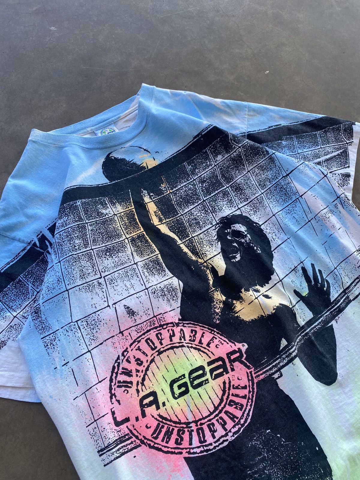 La Gear Vintage 90s LA Gear Beach Volleyball All Over Print T-shirt Size US XL / EU 56 / 4 - 3 Thumbnail
