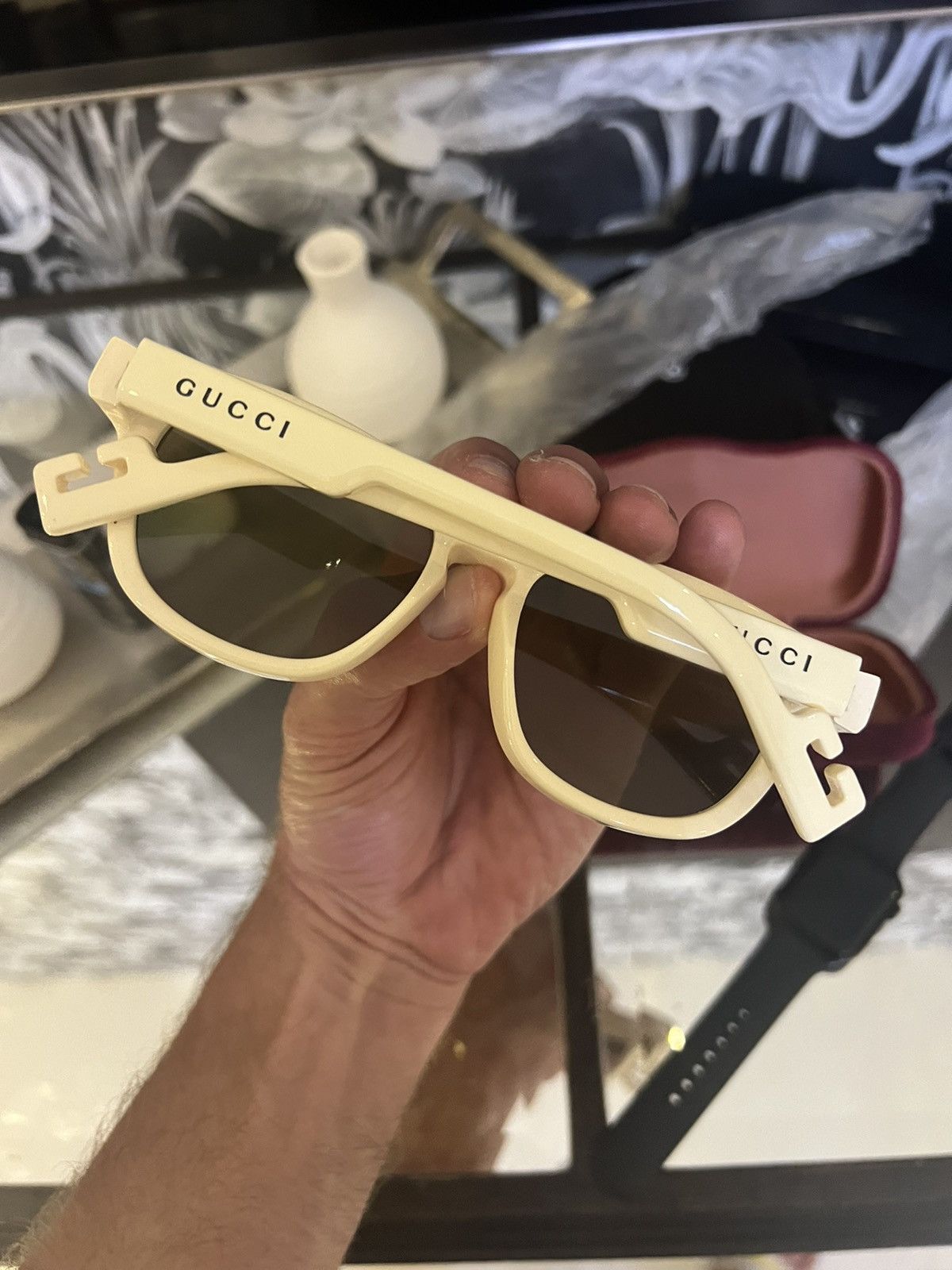 Gucci Gucci Brown Oval Mens Ivory white Sunglasses Rainbow lenses Size ONE SIZE - 4 Thumbnail
