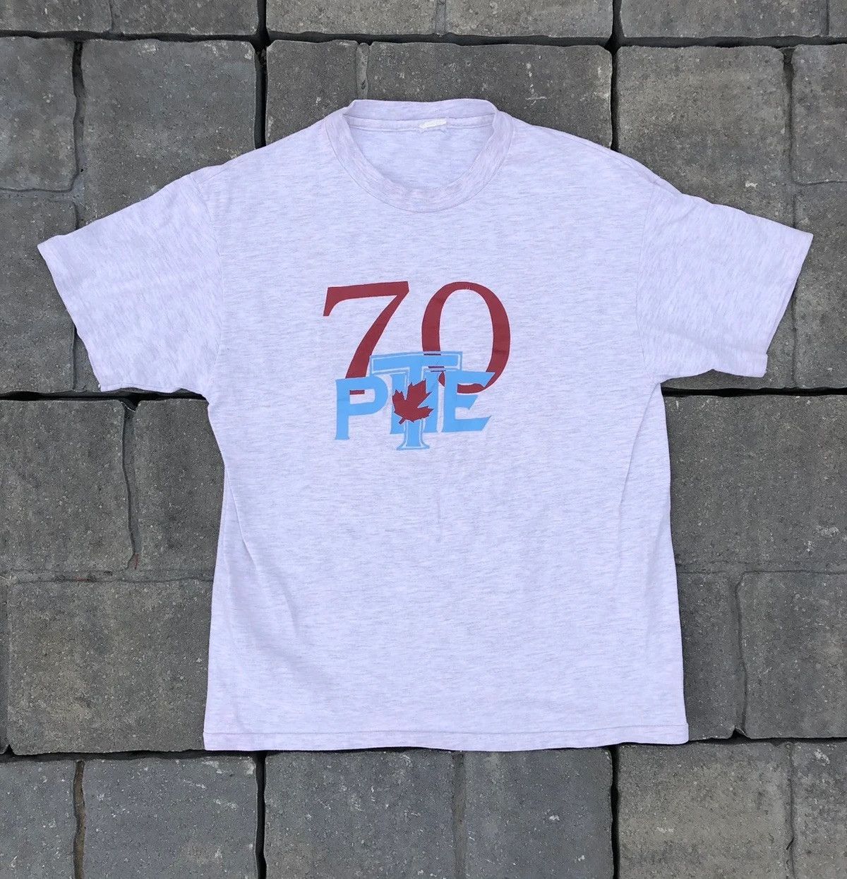 Vintage 1970 Single Stitch "UofT" Grad Tee Size US L / EU 52-54 / 3 - 1 Thumbnail