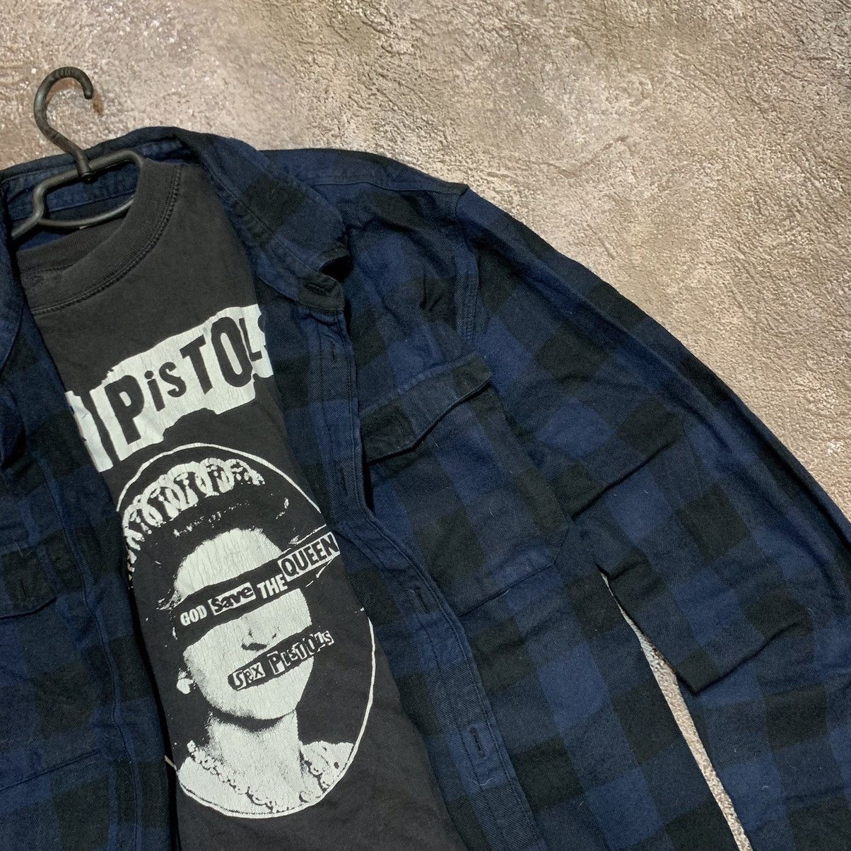 Vintage Vintage 90s Punk Graphic Tee Plaid Shirt Streetwear Baggy XL Size US XL / EU 56 / 4 - 5 Thumbnail