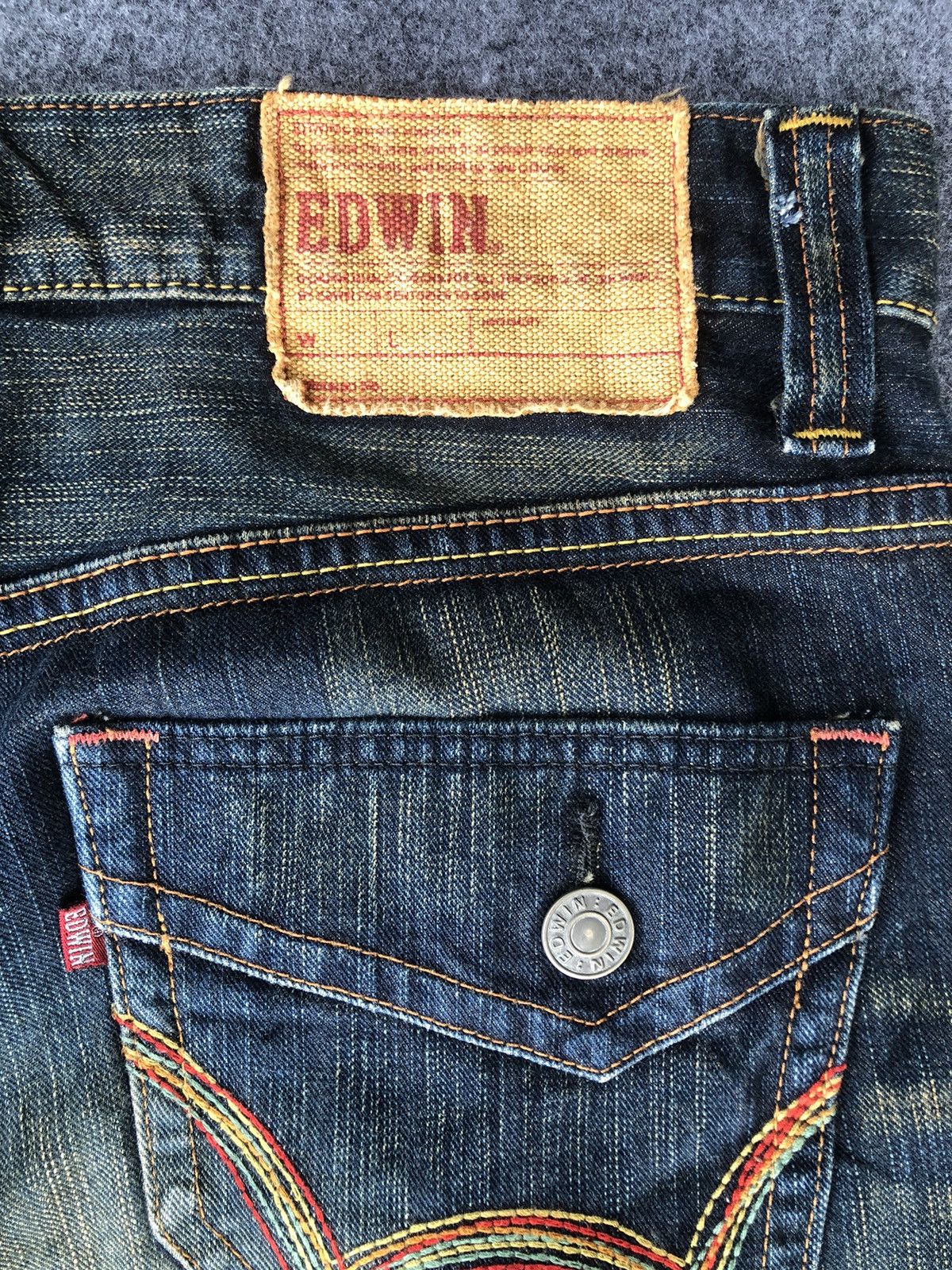 Edwin Vintage🔥EDWIN🔥Distressed Thunder Light Wash Flare Denim Size US 35 - 10 Thumbnail