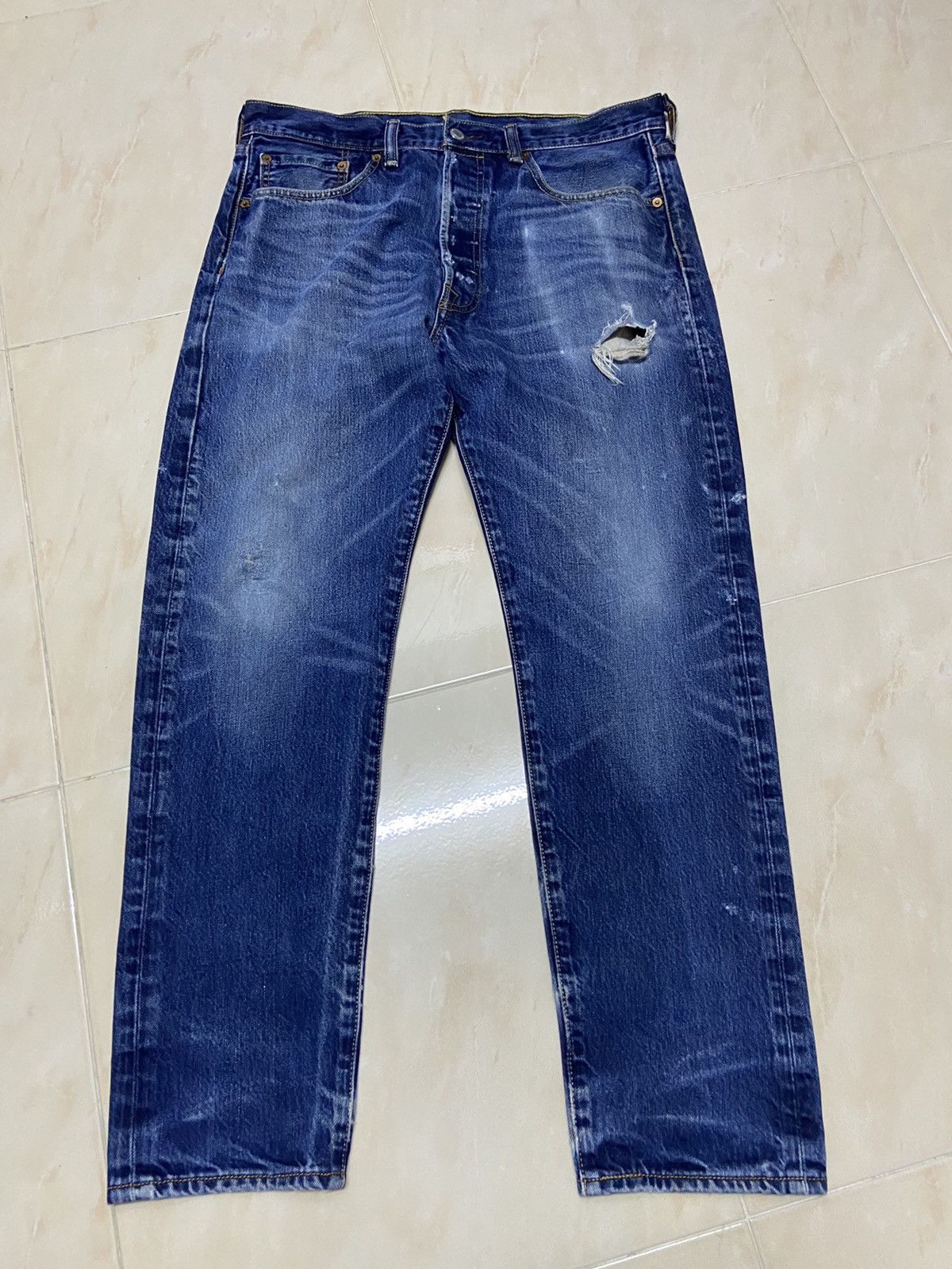 Levi's Vintage Clothing Vintage 501 Levis Jeans Denim fit W35 straight cut dark blue Size US 35 - 2 Thumbnail