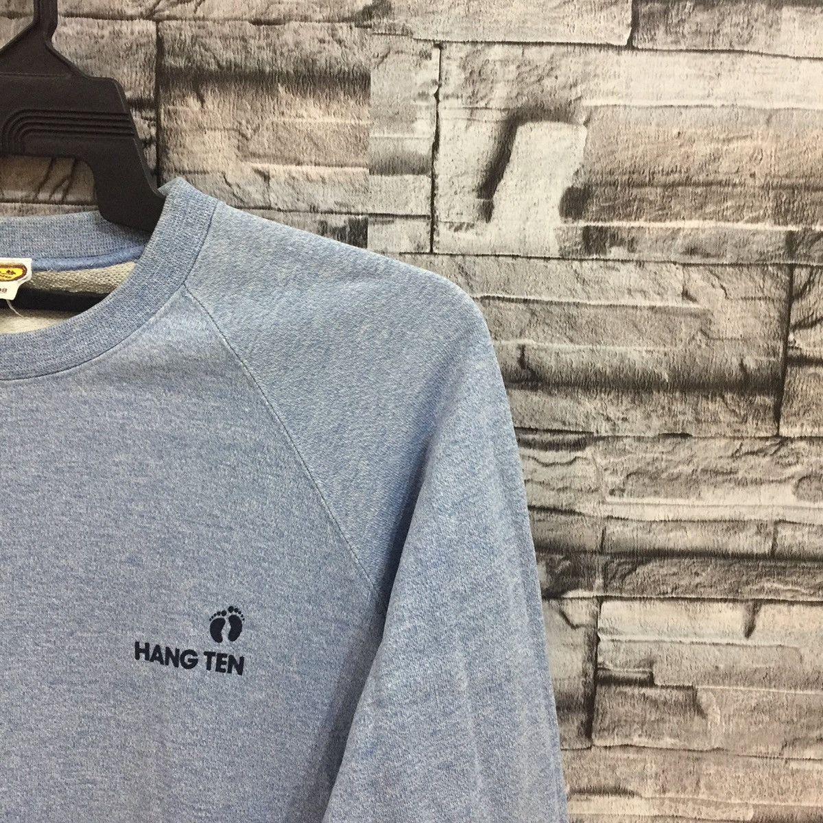 Hang Ten Vintage 80s HANG TEN sweatshirt small logo size L fit M Size US M / EU 48-50 / 2 - 5 Thumbnail
