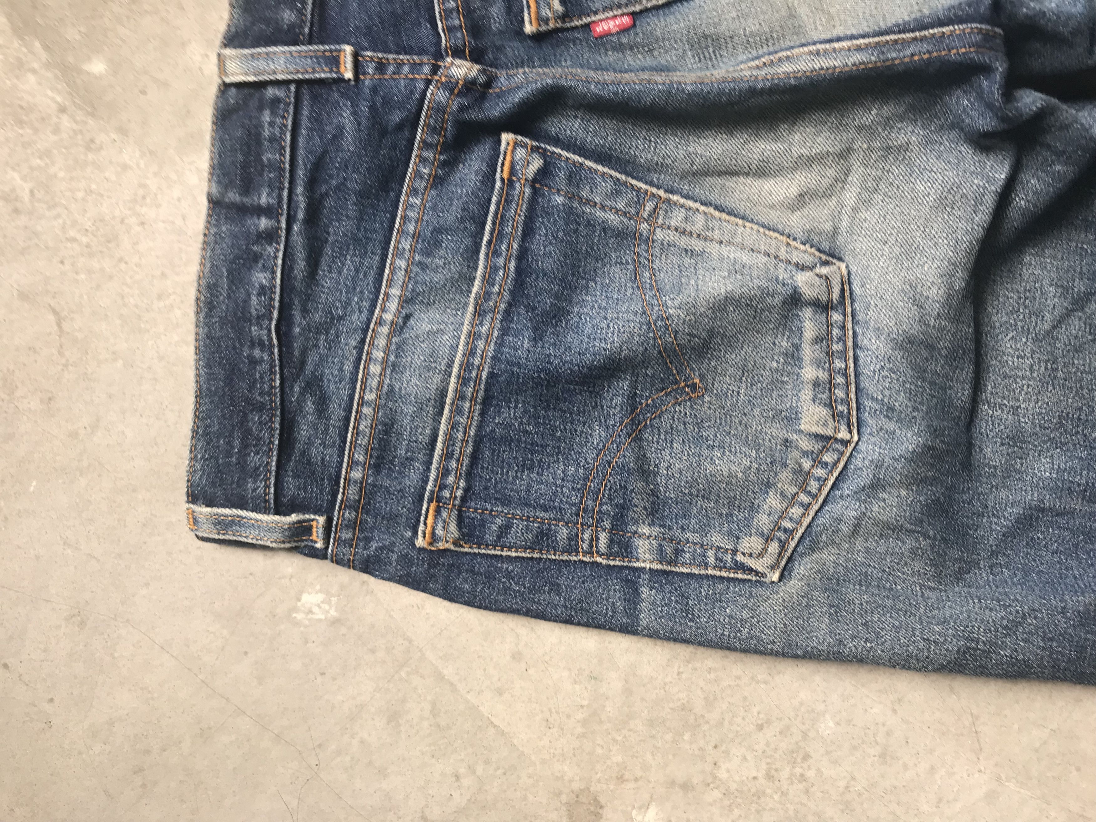 VLEV33 - Vintage 90s Levis 517 USA Distressed Flare Denim
