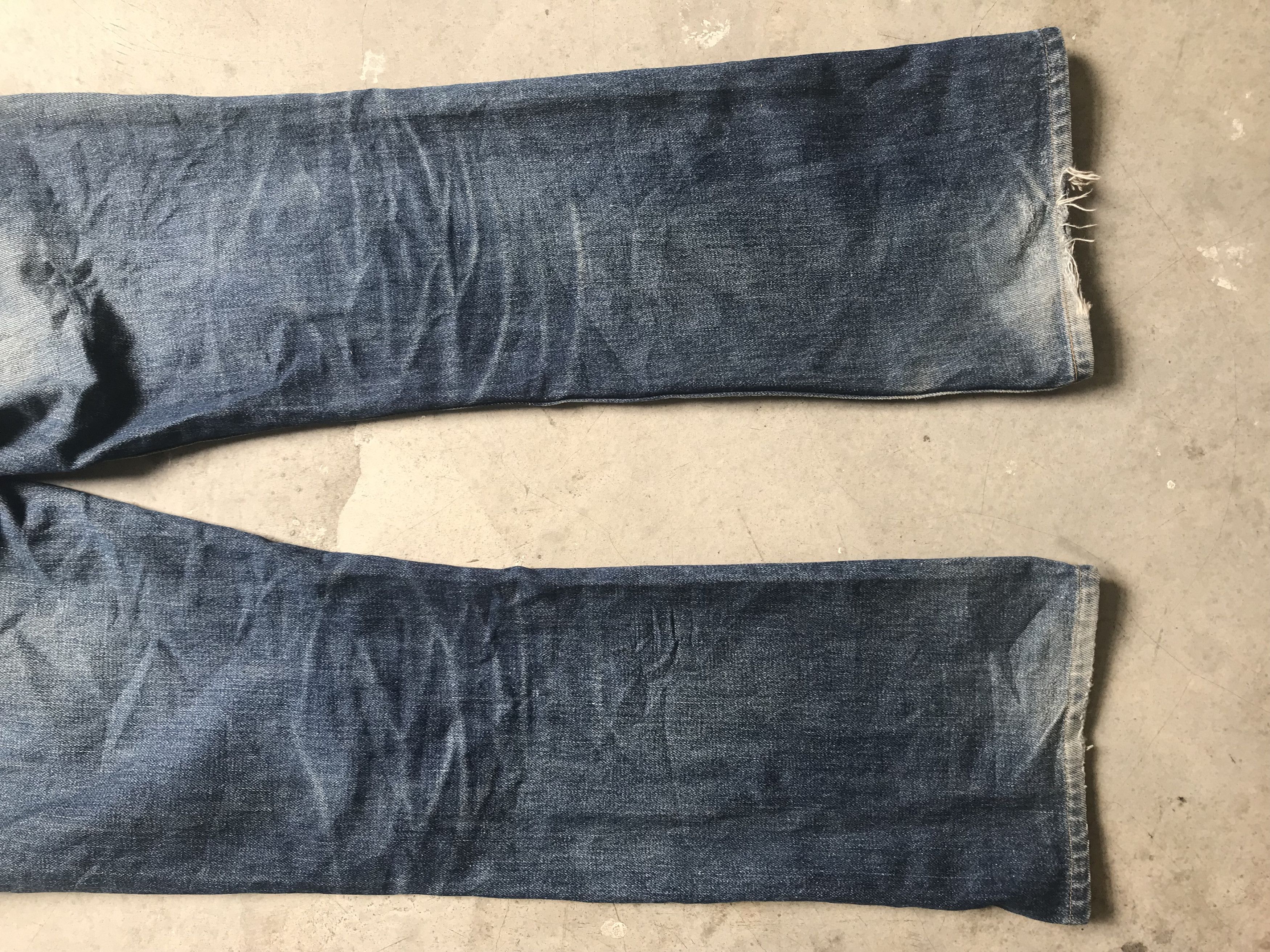 VLEV33 - Vintage 90s Levis 517 USA Distressed Flare Denim